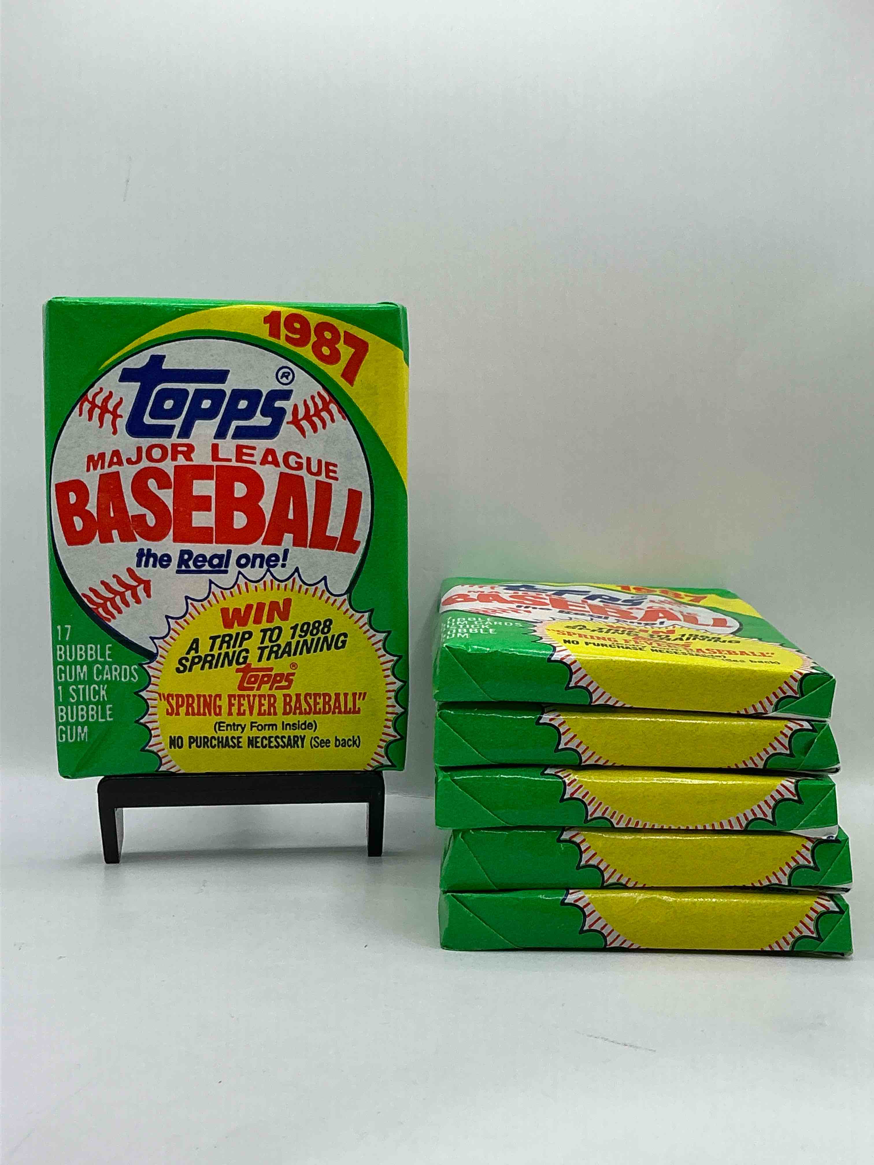 Loaded! 1987 Topps Baseball Unopened Sports Card Collectible Wax Pack, Direct From Original Retail Case! 1987 Topps Baseball Is A Loaded Year With Rookie Cards From Barry Bonds (PSA 10 $300+), Bo Jackson, Jose Canseco & More! Excellent Condition!