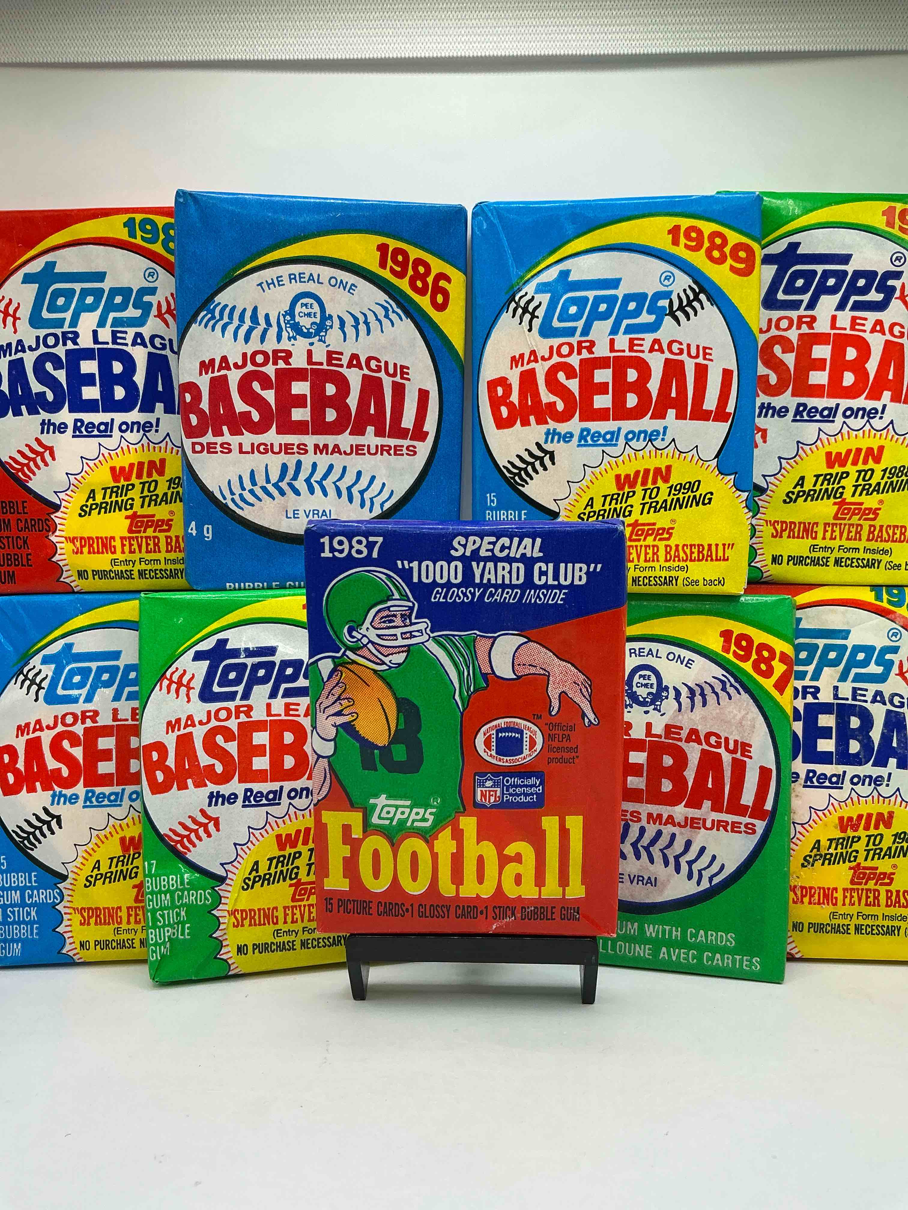 80’s Sports Fans! The Perfect Christmas Gift! This Rare Collection Of 80’s Wax Packs Are Perfect For Any Sports Fans! Baseball & Football Packs! Including The Ultra Rare 1987 Football Wax Pack… Which Could Have Some INSANE Cards Inside! 80’s Baseball & Football!