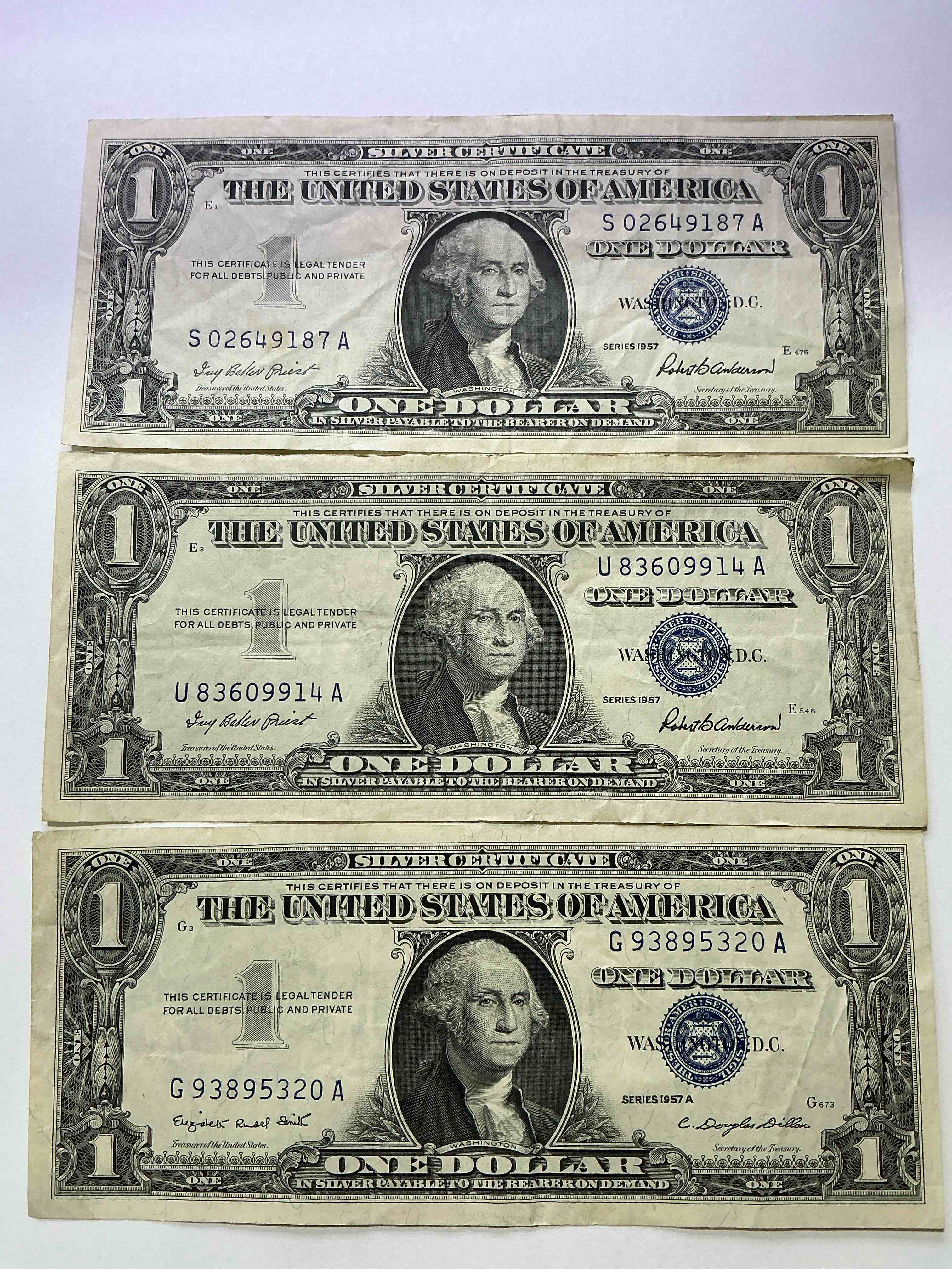 1957 Series Silver Certificates! Did You Know That Prior To 1964 One Dollar U.S. Paper Money Was Actually Redeemable For Silver Dollars?! Wow How Times Have Changed! Silver Certificates Were Produced From 1878 To 1964 & Are Still Considered Legal Tender At Face Value. Here Are Gorgeous, Circulated 1957 U.S. One Dollar Silver Certificate, With Highly Collectible "Blue Seal!* Own An Awesome Piece Of History!
