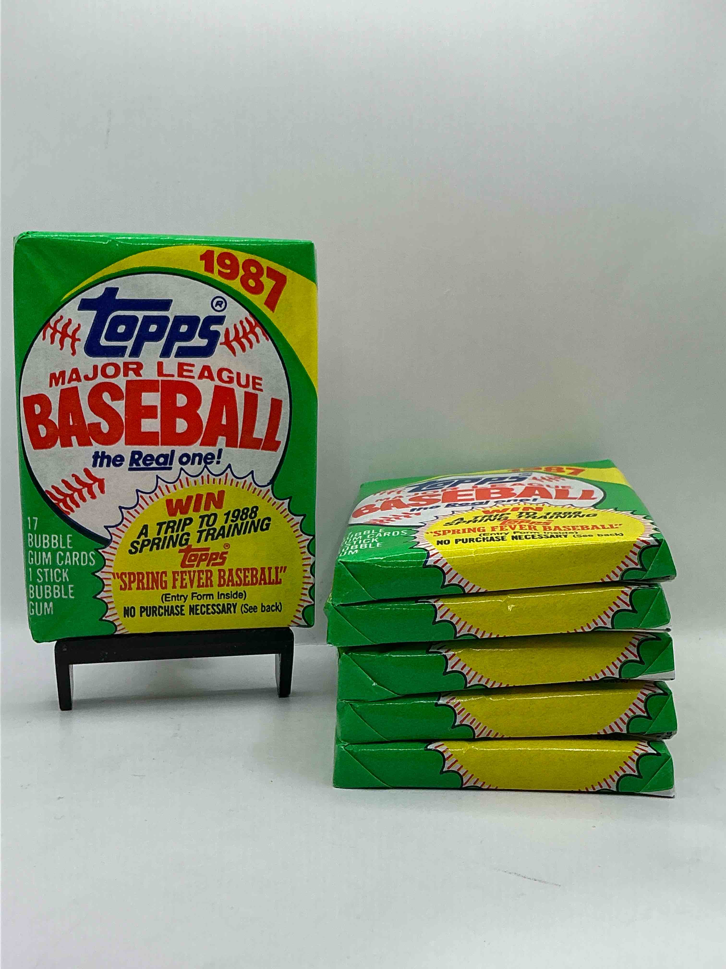 Loaded! 1987 Topps Baseball Unopened Sports Card Collectible Wax Pack, Direct From Original Retail Case! 1987 Topps Baseball Is A Loaded Year With Rookie Cards From Barry Bonds (PSA 10 $300+), Bo Jackson, Jose Canseco & More! Excellent Condition!