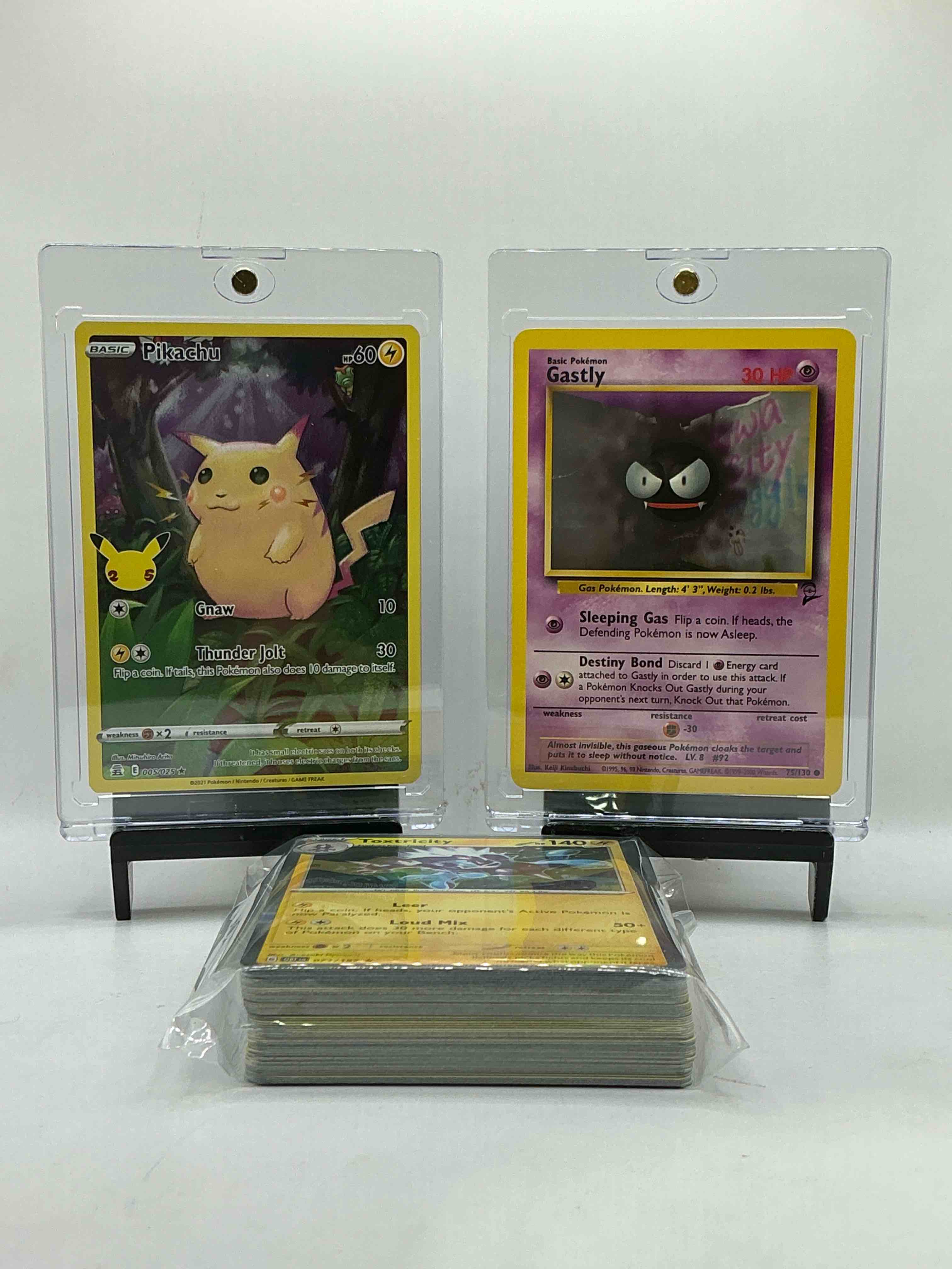 Pikachu Holo Thunder Jolt & Gastly Sleeping Gas Card! Insane Combo! This 50 Card Lot Is Filled With Commons, Holos, Legends, Heroes & More! 50 Card Pokémon Party!