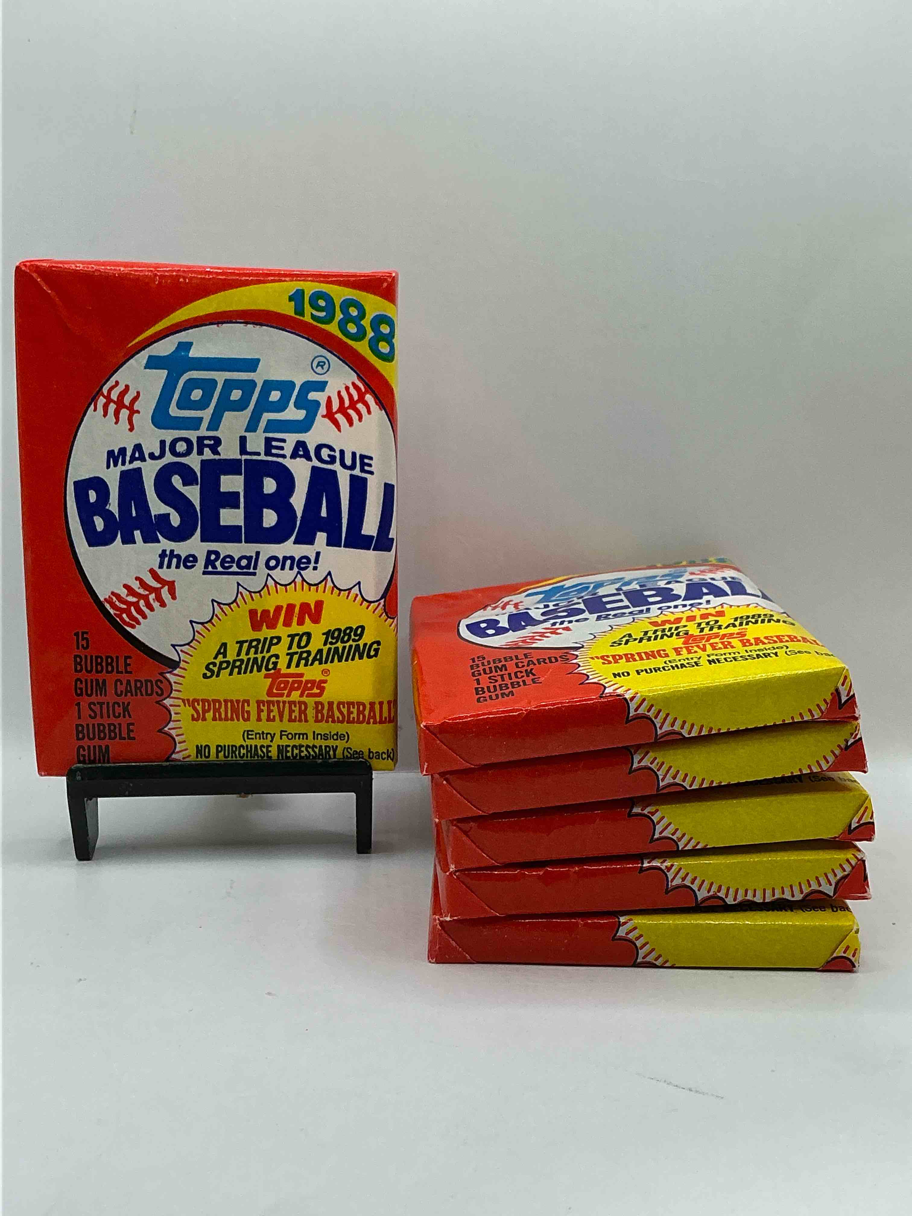 80's Baseball Fan's Rejoice! 1988 Topps Baseball Unopened Wax Packs Full Of Collectible Trading Cards! Search For Valuable Don Mattingly "World Of Baseball" & Nolan Ryan Cards Worth Hundreds In Perfect Condition!