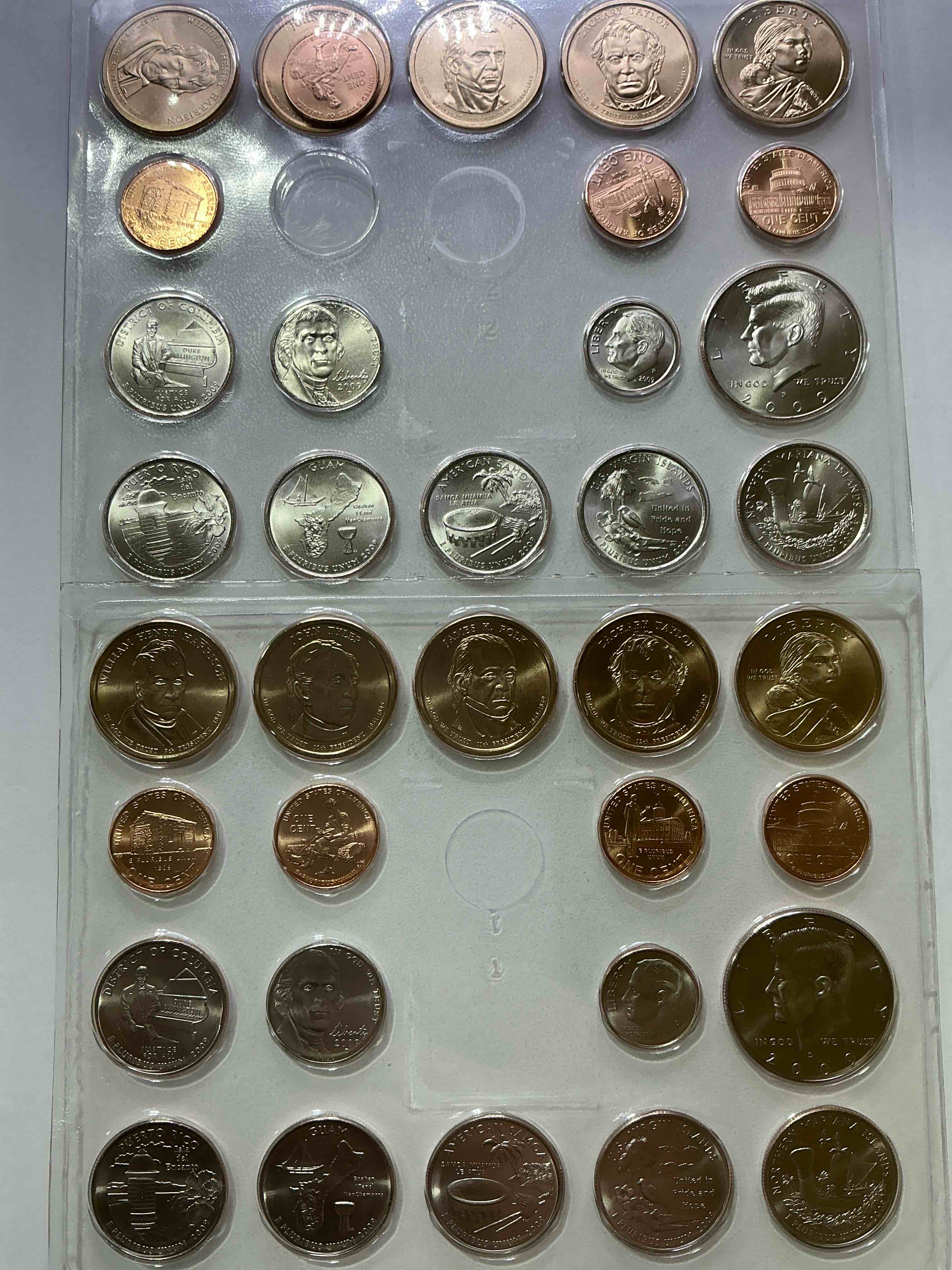 2009 Mint Set! Uncirculated 36 Coin Set, Including President Dollar Coins, Half Dollars, State Quarters, Dimes, Nickels & Pennies! Insane Mint Set!
