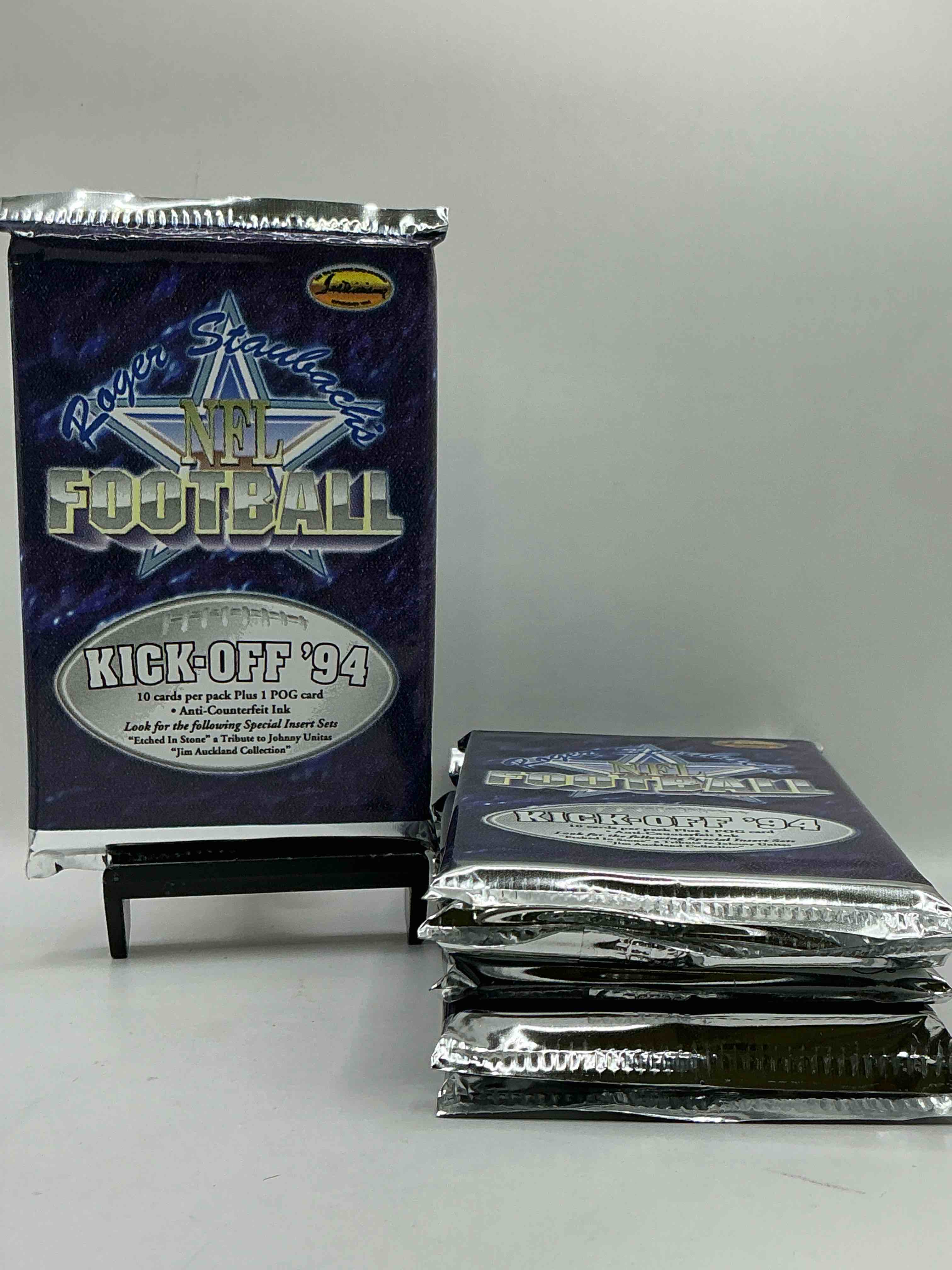 Roger Staubach NFL FOOTBALL 1994 Unopened Packs! Insane NFL Football Packs, Look For Rare Inserts & Super Cool Cards! Possible Rookies & Legends Inside!