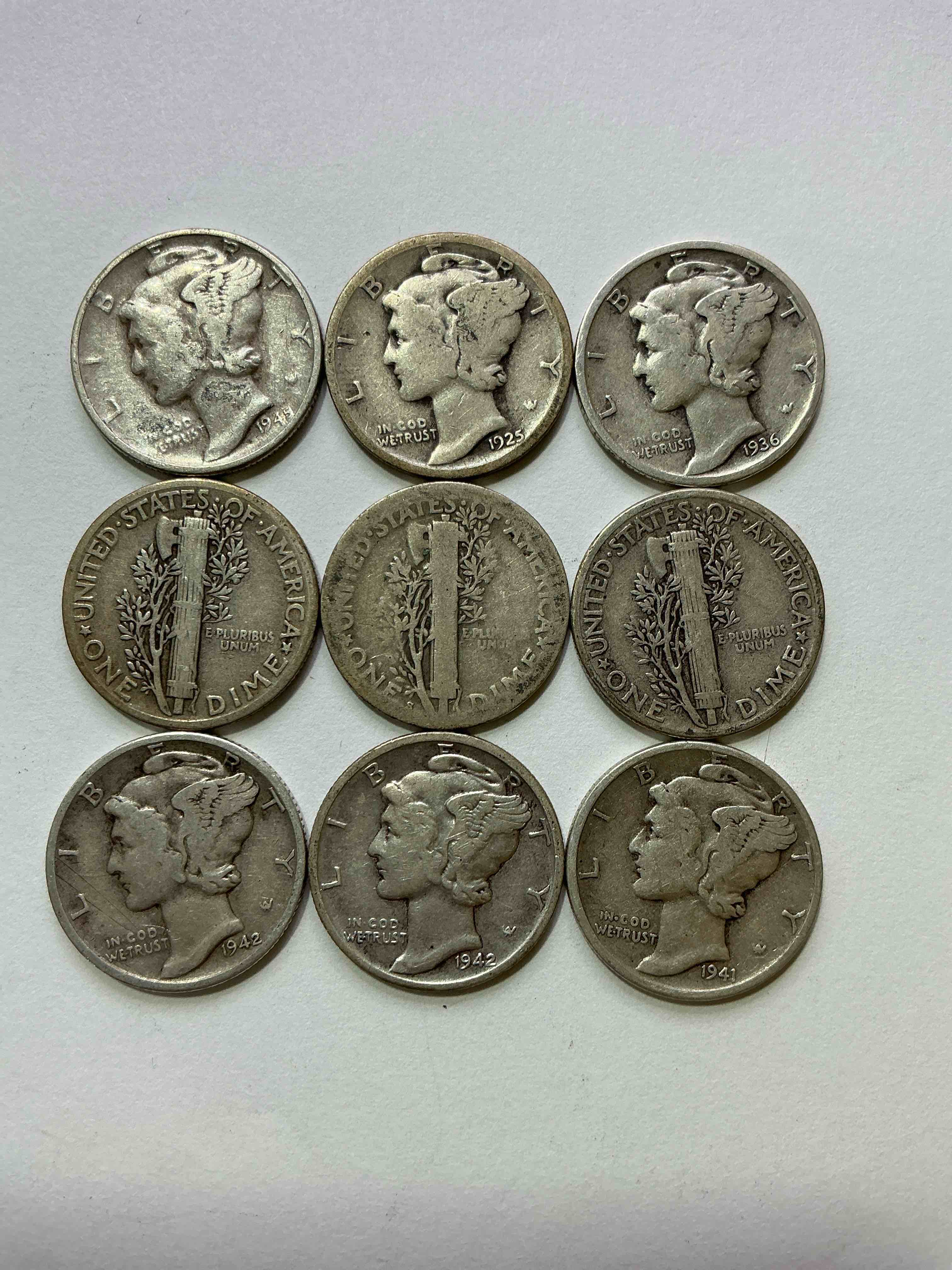 Antique U.S. Pure Fine Silver Mercury Dimes! Silver Mercury Dimes Were Minted From 1916-1945 & Have Become Serious Collector Items! Check Out These Awesome Examples, All In Nice, Circulated Condition With Visible Dates & Varying Years! Rare To Have Visible Dates! Makes For A Great Investment In Precious Metals, Mercury Dimes Are 90% Pure Fine Silver! They Don't Make Em' Like This Anymore!