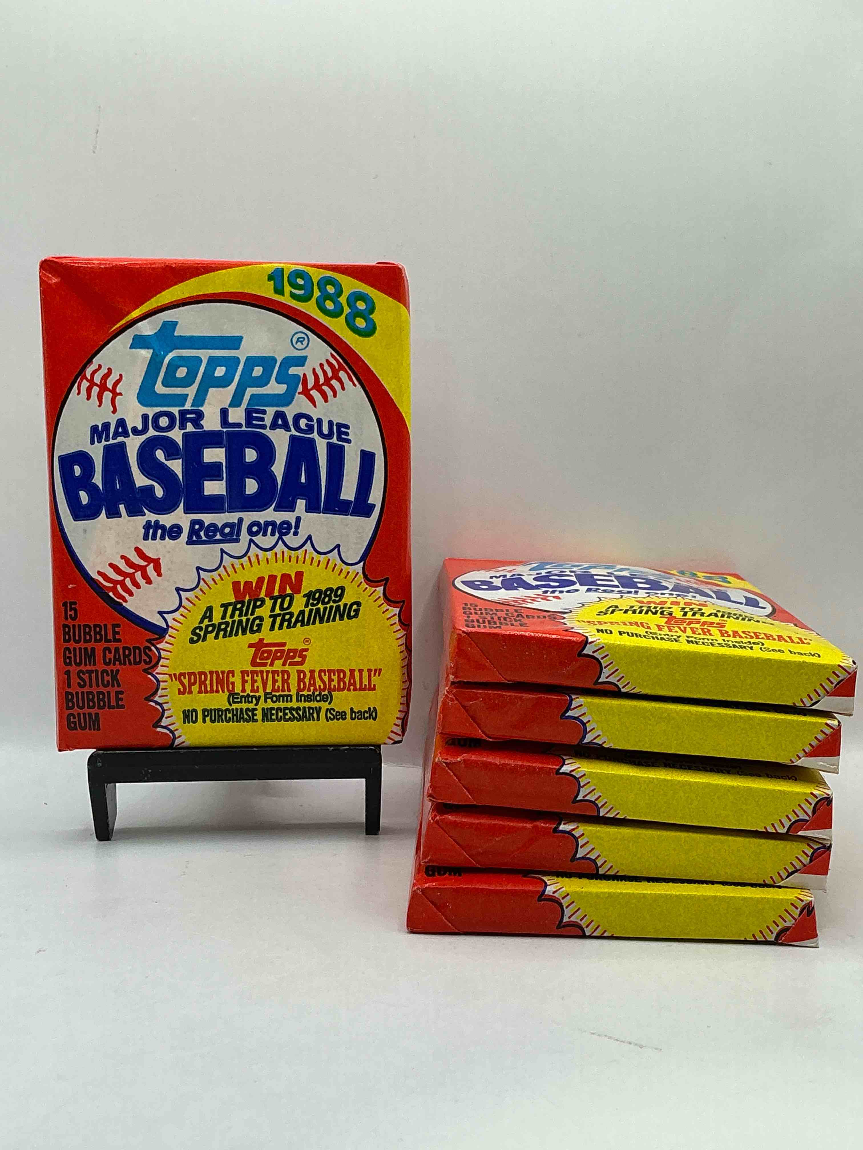 80's Baseball Fan's Rejoice! 1988 Topps Baseball Unopened Wax Packs Full Of Collectible Trading Cards! Search For Valuable Don Mattingly "World Of Baseball" & Nolan Ryan Cards Worth Hundreds In Perfect Condition!
