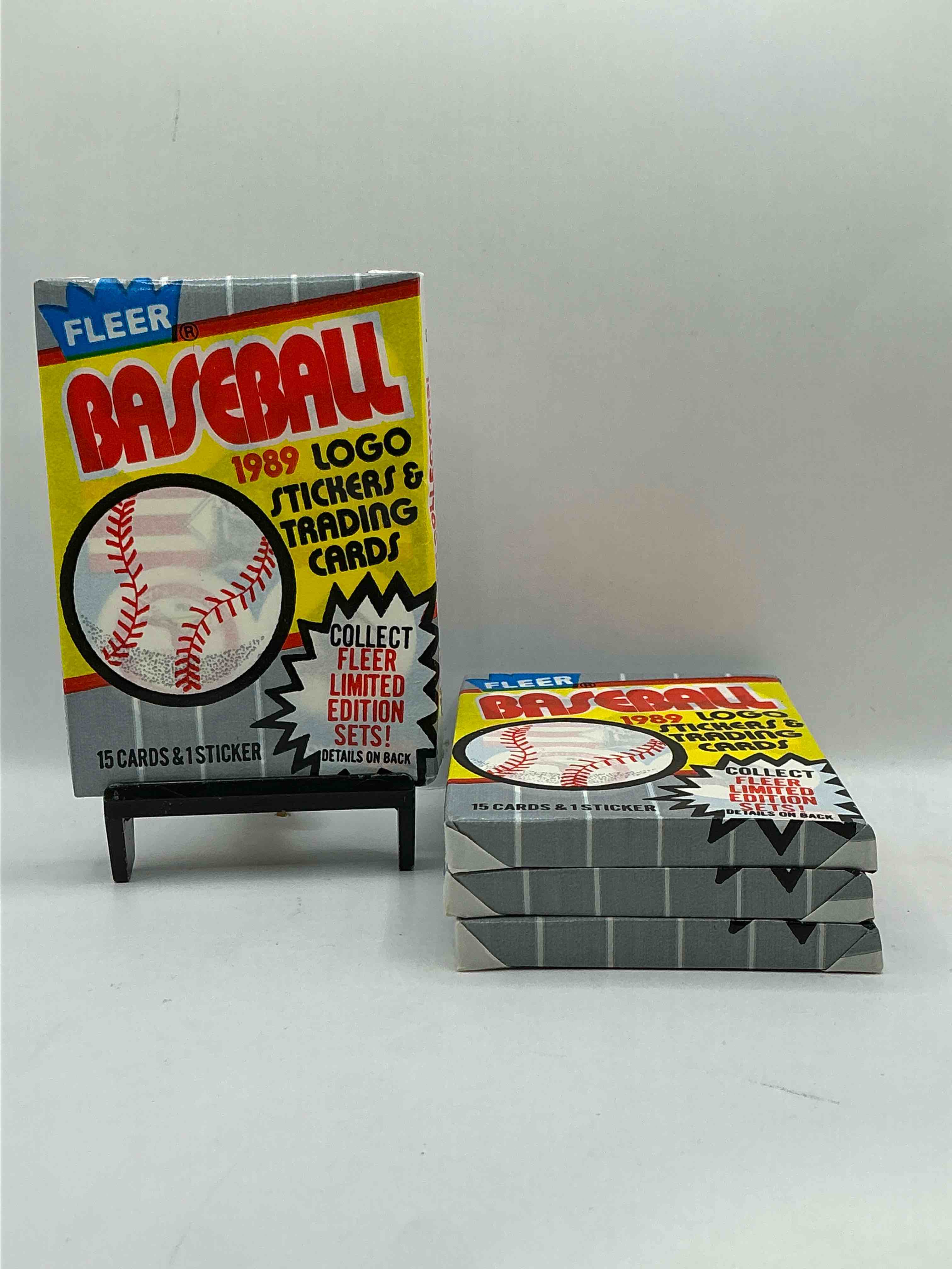 Loaded! 1989 Fleer Baseball Sports Card Wax Pack, Direct From Original Retail Case! This Is The Place To Search For Ken Griffey Jr's True Fleer Rookie Card #548 (PSA 10 Value $175+) & Billy Ripken & Randy Johnson Rookie Error Cards Worth Thousands! Getting Harder & Harder To Find!
