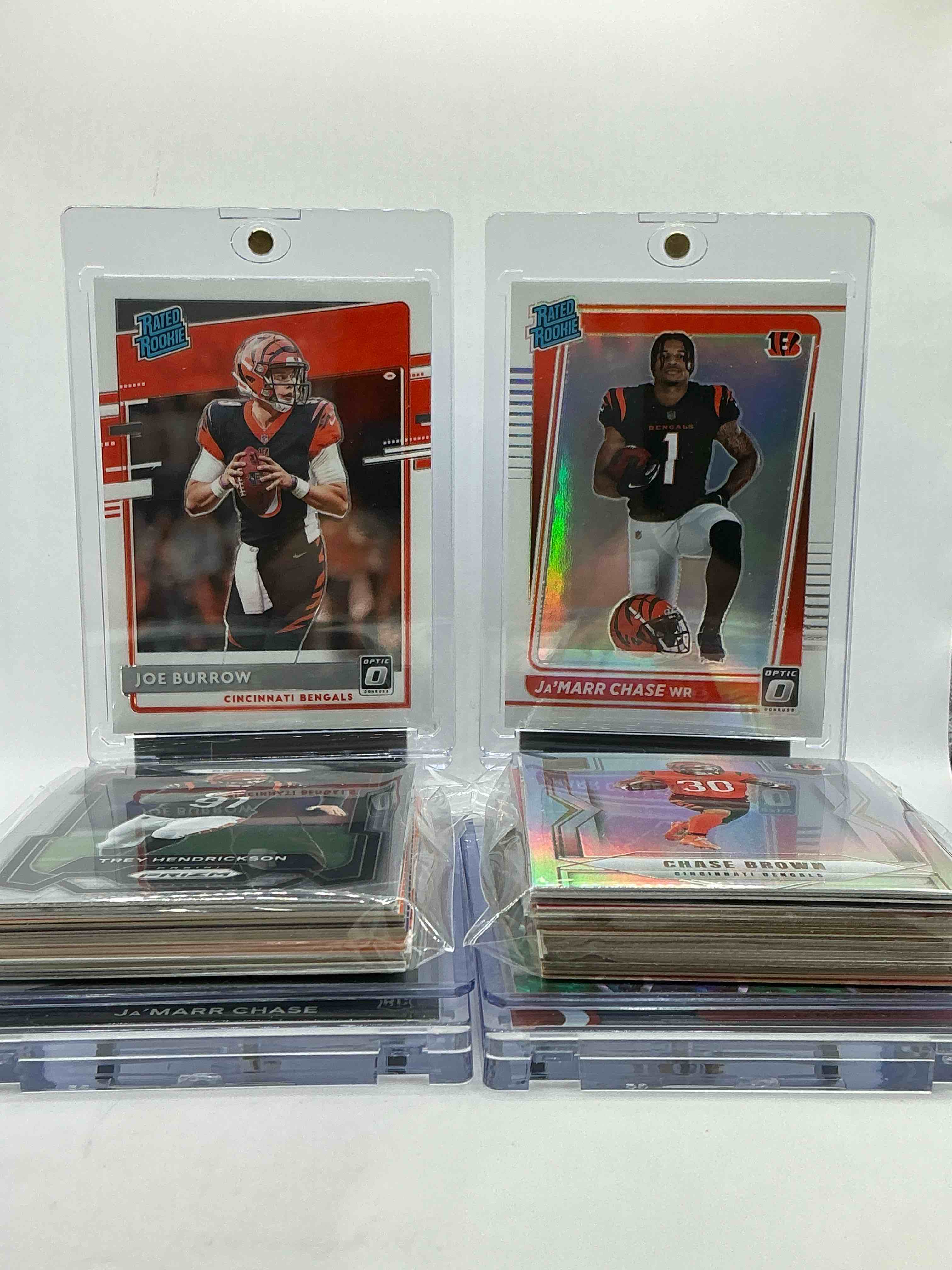 Joe Burrow Insane Optic Rated Rookie Card & Ja’marr Chase Optic Silver Rated Rookie Card! Insane Combo! Rookie Bengals! This 50 Card Lot Includes Rookies, Commons, Vintage & New, Heroes, Legends & More! Awesome Bengals 50 Card Lot!