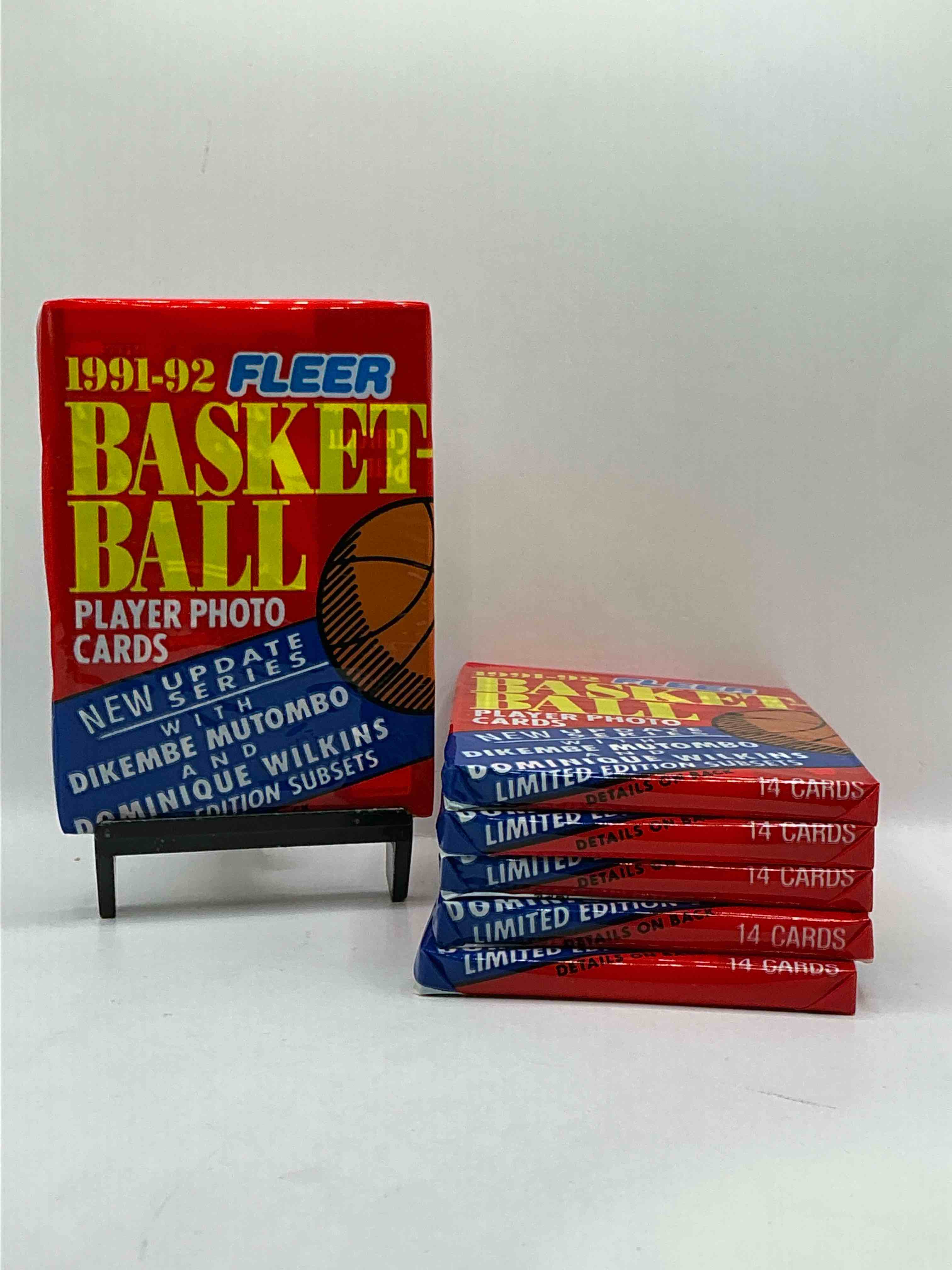 Basketball Wow! Rare 1991/92 NBA Fleer Sealed Sports Collectible Card Pack, Direct From Original Sealed Retail Case! So Many Awesome Cards To Search For Michael Jordan (PSA 10 Value $150) Larry Bird, Magic Johnson & Too Many Other Great Cards To List! Hard To Find, Excellent Like-New Condition!