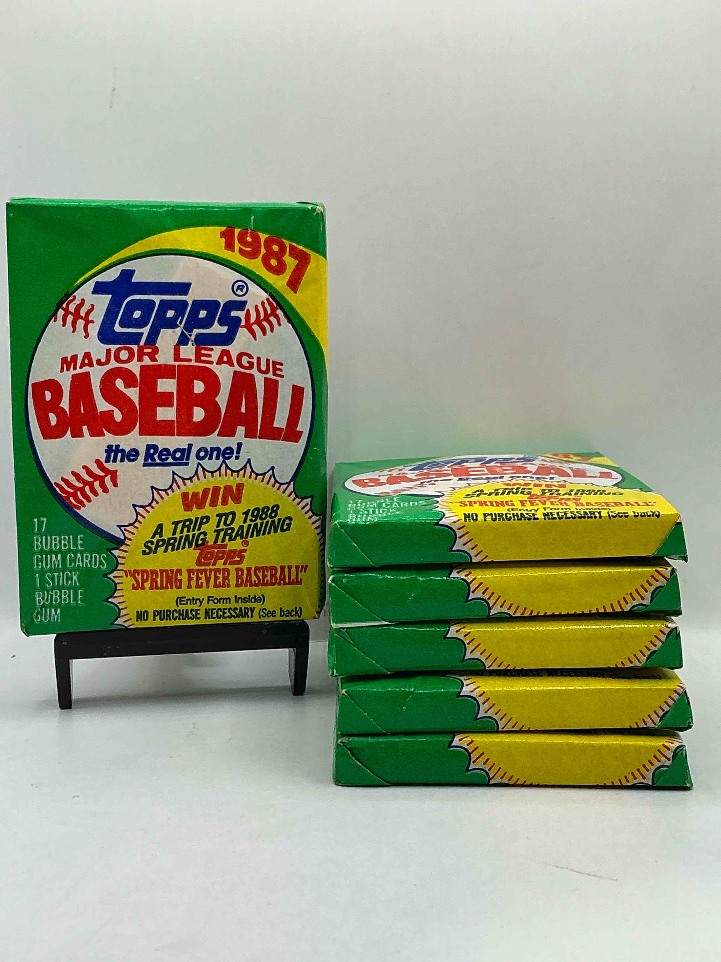 Loaded! 1987 Topps Baseball Unopened Sports Card Collectible Wax Pack, Direct From Original Retail Case! 1987 Topps Baseball Is A Loaded Year With Rookie Cards From Barry Bonds (PSA 10 $300+), Bo Jackson, Jose Canseco & More! Excellent Condition!