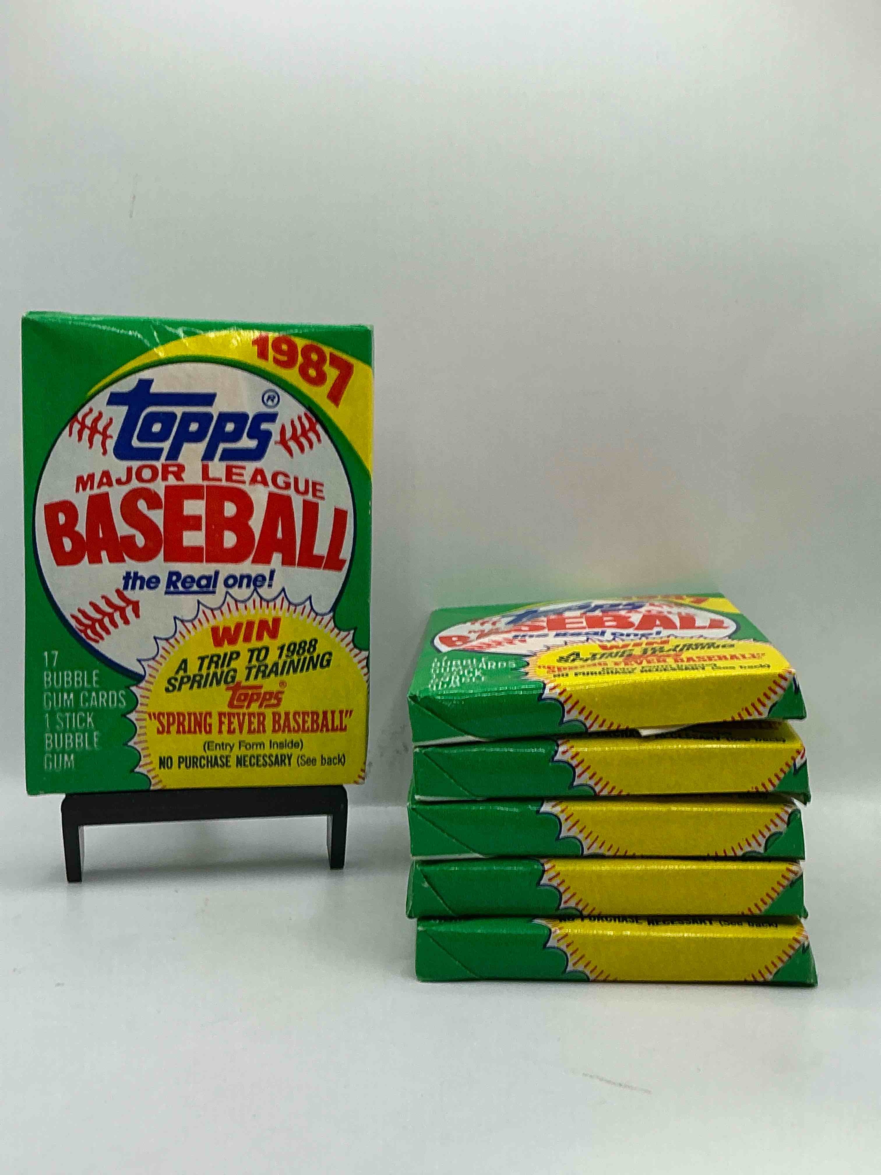 Loaded! 1987 Topps Baseball Unopened Sports Card Collectible Wax Pack, Direct From Original Retail Case! 1987 Topps Baseball Is A Loaded Year With Rookie Cards From Barry Bonds (PSA 10 $300+), Bo Jackson, Jose Canseco & More! Excellent Condition!