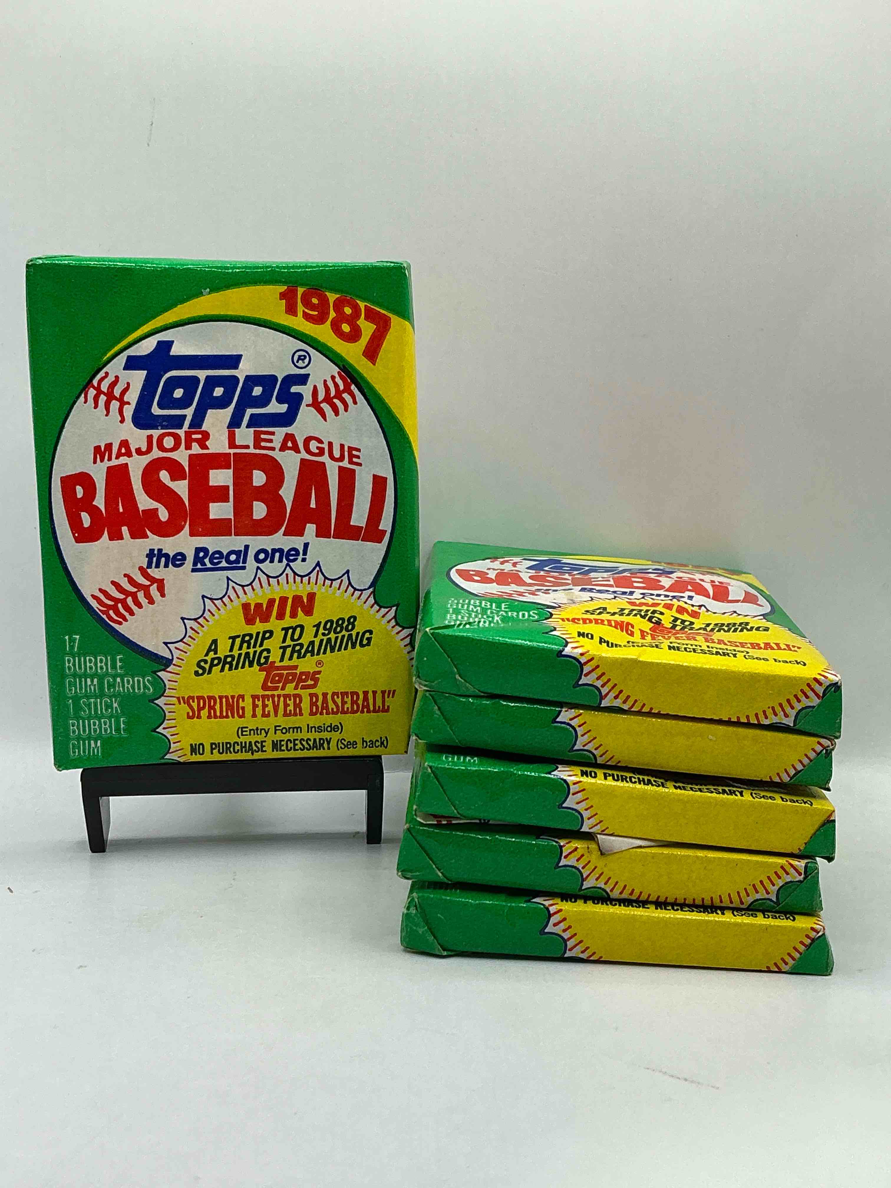 Loaded! 1987 Topps Baseball Unopened Sports Card Collectible Wax Pack, Direct From Original Retail Case! 1987 Topps Baseball Is A Loaded Year With Rookie Cards From Barry Bonds (PSA 10 $300+), Bo Jackson, Jose Canseco & More! Excellent Condition!