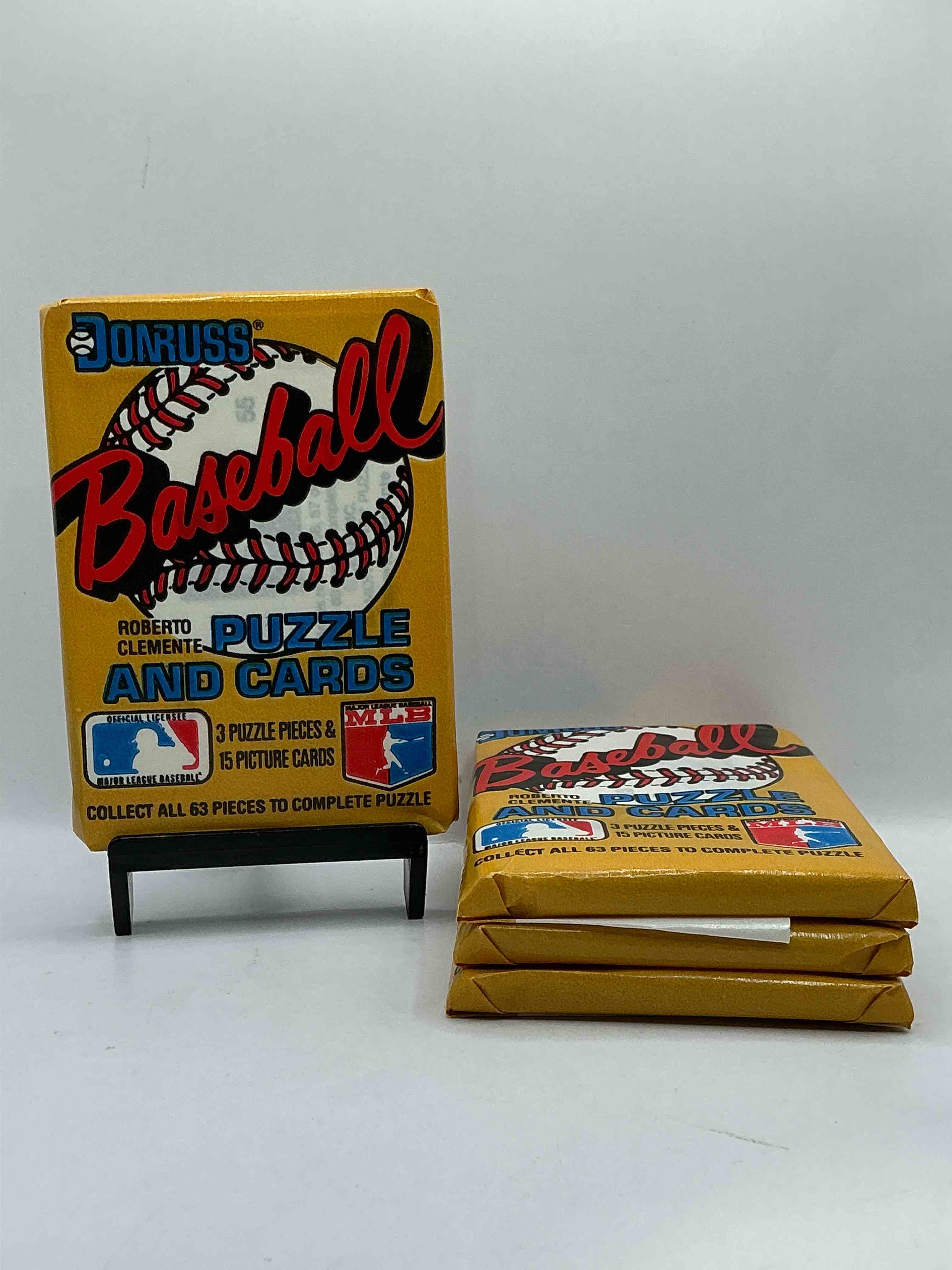 Absolutely Fully Loaded! 1987 Donruss Baseball Unopened Collectible Sports Trading Card Wax Pack, Direct From Original Retail Case. This Year Is Loaded With Rookies! Search For Rookies From Greg Maddox (PSA 10 Value $200+), Barry Bonds (PSA 10 Value $150+), Bo Jackson (PSA 10 Value $175+), Mark McGwire Rated Rookie & More! These Packs Are Drying Up & Getting Very Hard To Find!