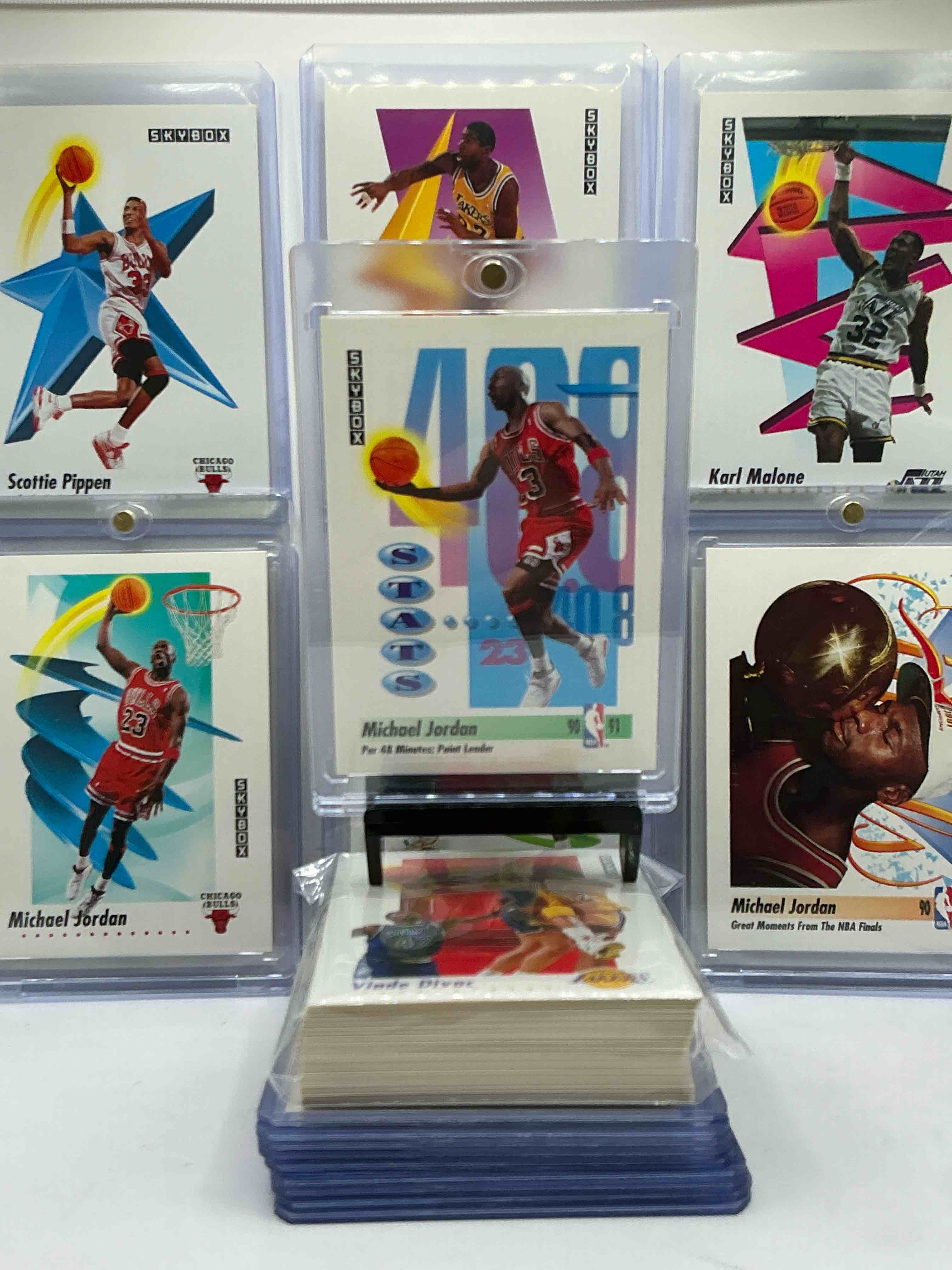 1991/92 Skybox Michael Jordan & More! Holy Grail Basketball! 1991/92 Skybox Basketball Cards! 50 Card Craziness! One Of The Most Coveted Michael Jordan, Larry Bird, Scottie Pippen, Charles Barkley, Karl Malone, Akeem Olajuwon & Clyde Drexler Cards! Along With Other Nice 1991 NBA Basketball Cards! Wilkins & More! These Cards Are Super Rare, Only 5 Years Off From A Jordan Rookie! Awesome Base Cards Combo! Wow! Mixed With A Variety Of Other Cards, Doesn't Get Better Than This!
