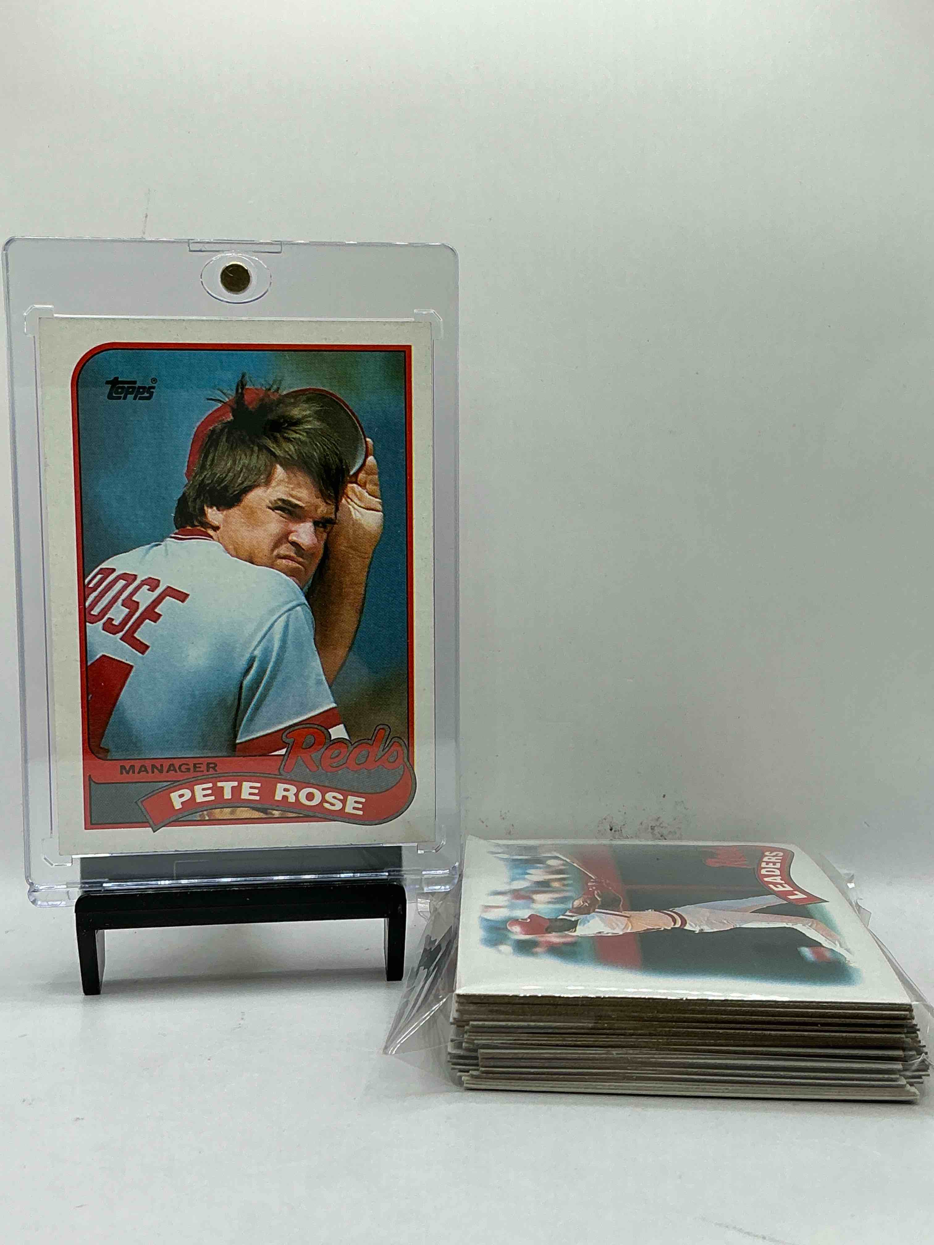 1989 Topps Reds Team Set! 33 Card Reds Set! Pete Rose, Tom Browning, Reds Team Card, Eddie Miller, Ron Oester & More! Reds Fans Rejoice!