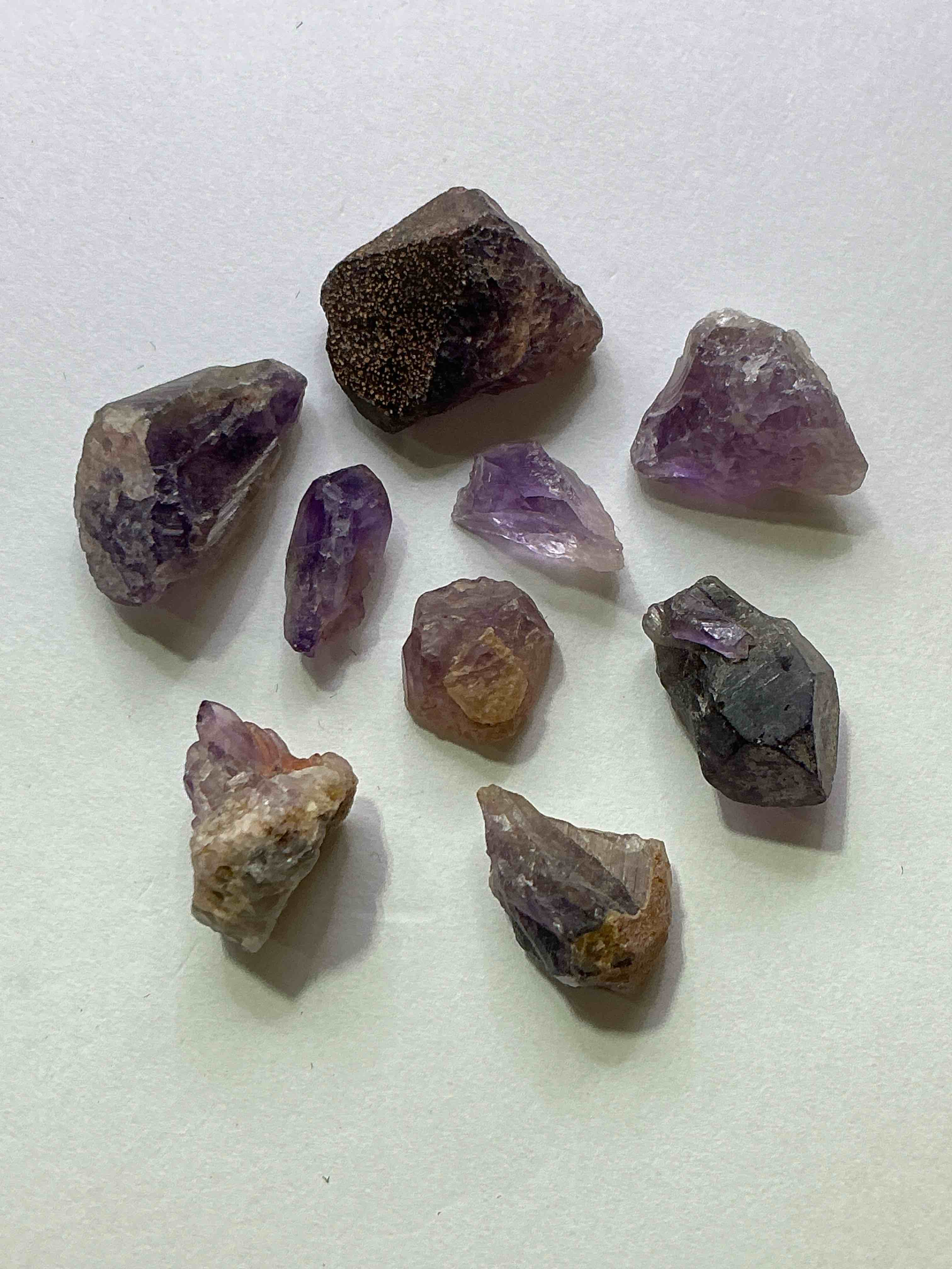 Purple Quartz Precious Gemstone, Authentic! Purple Quartz Gemstone! Purple Quartz Is Famous For Its Stunning Purple Hue Colors & Originates In Brazil Or Uruguay. Purple Quartz Is Believed To Promote Spirituality & Intuition. The U.S. Dime In Image Is For Size Reference Only (Not Included). Own An Amazing, Stunning Gemstone!