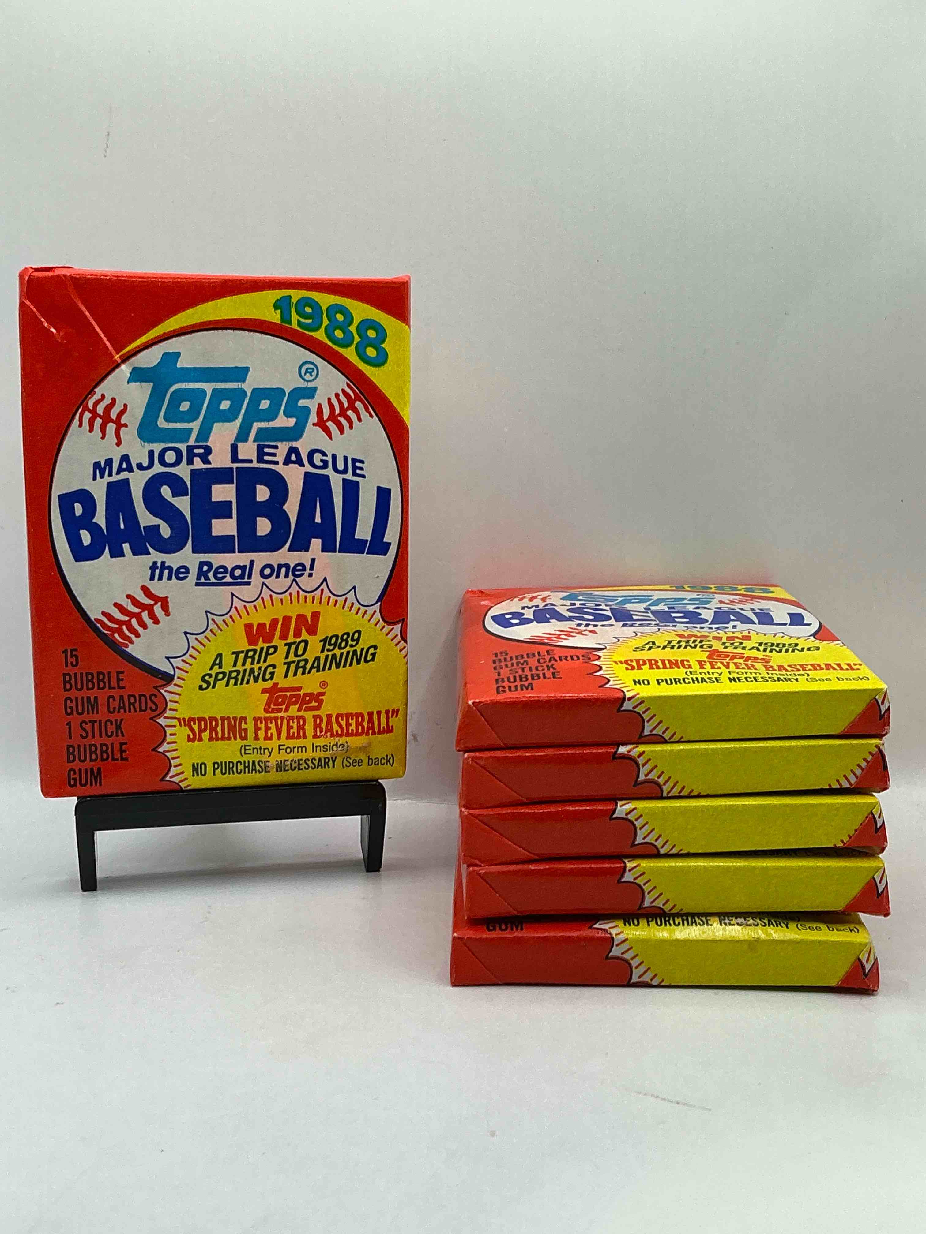 80's Baseball Fan's Rejoice! 1988 Topps Baseball Unopened Wax Packs Full Of Collectible Trading Cards! Search For Valuable Don Mattingly "World Of Baseball" & Nolan Ryan Cards Worth Hundreds In Perfect Condition!