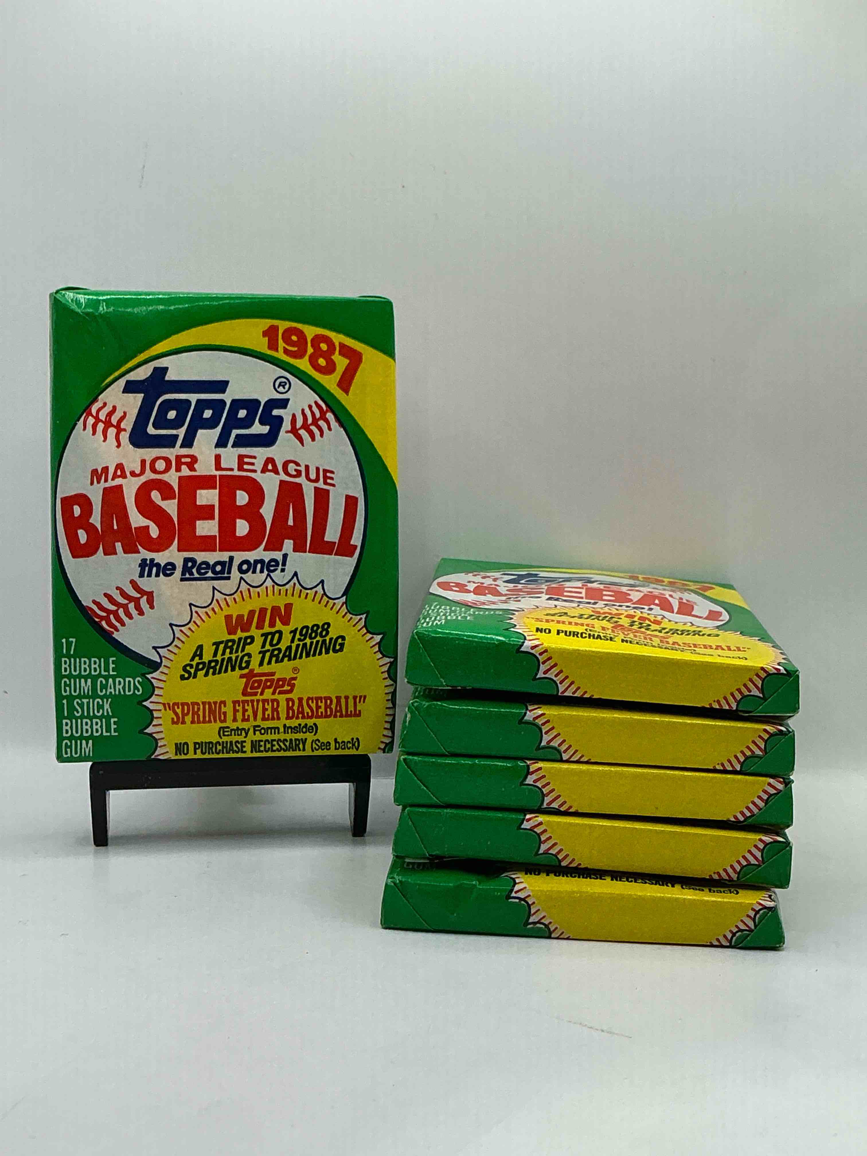 Loaded! 1987 Topps Baseball Unopened Sports Card Collectible Wax Pack, Direct From Original Retail Case! 1987 Topps Baseball Is A Loaded Year With Rookie Cards From Barry Bonds (PSA 10 $300+), Bo Jackson, Jose Canseco & More! Excellent Condition!