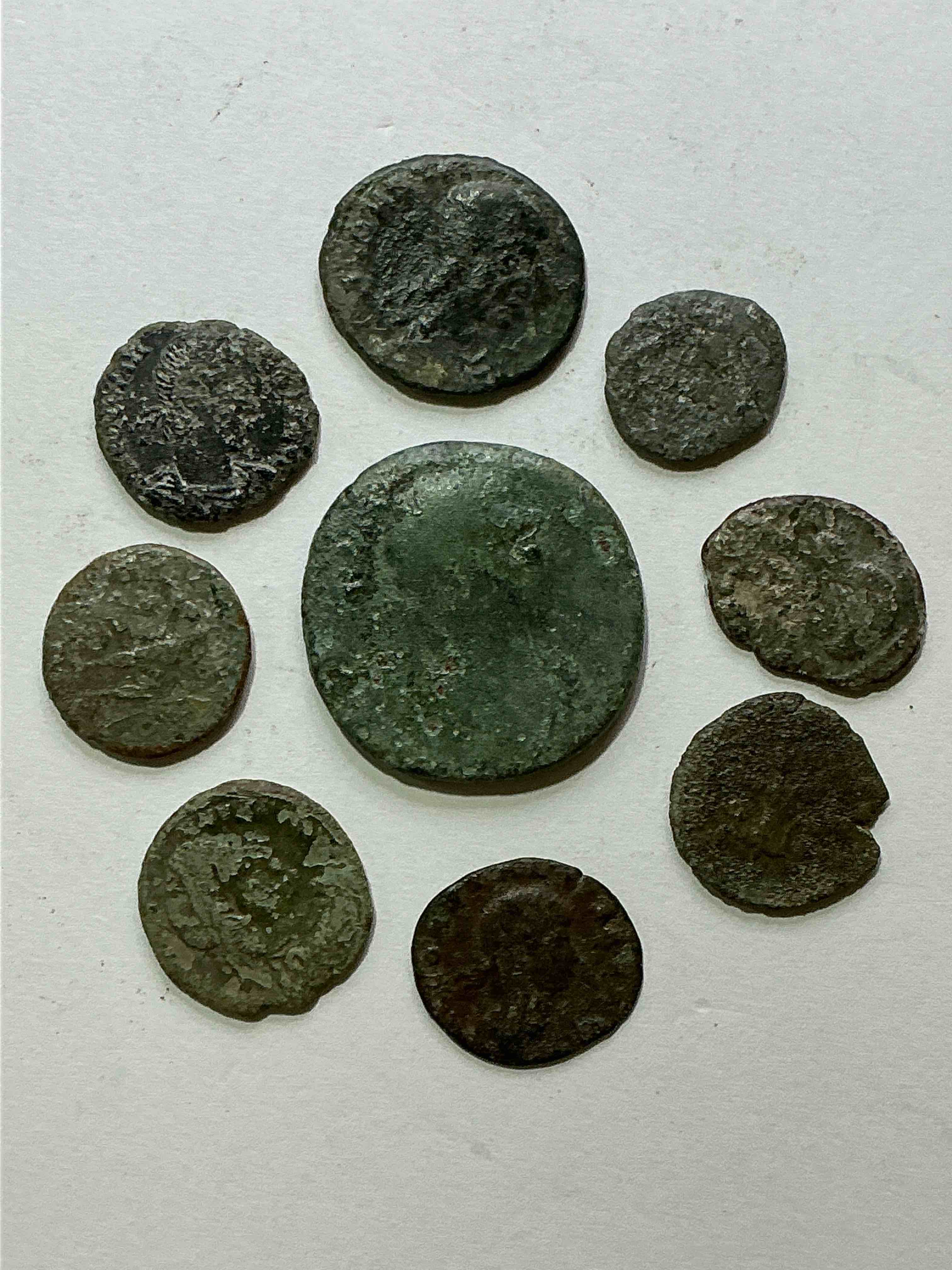 Ancient Roman Coins! 1,600-1700 YEARS OLD Approximately! Check Out These Amazing Authentic Pieces Of History, Ancient Roman Bronze Coins From The Approx 300 to 400 A.D Era... Serious Pieces Of History & Serious Colléctor Items! Own Authentic Pieces Of Ancient History!
