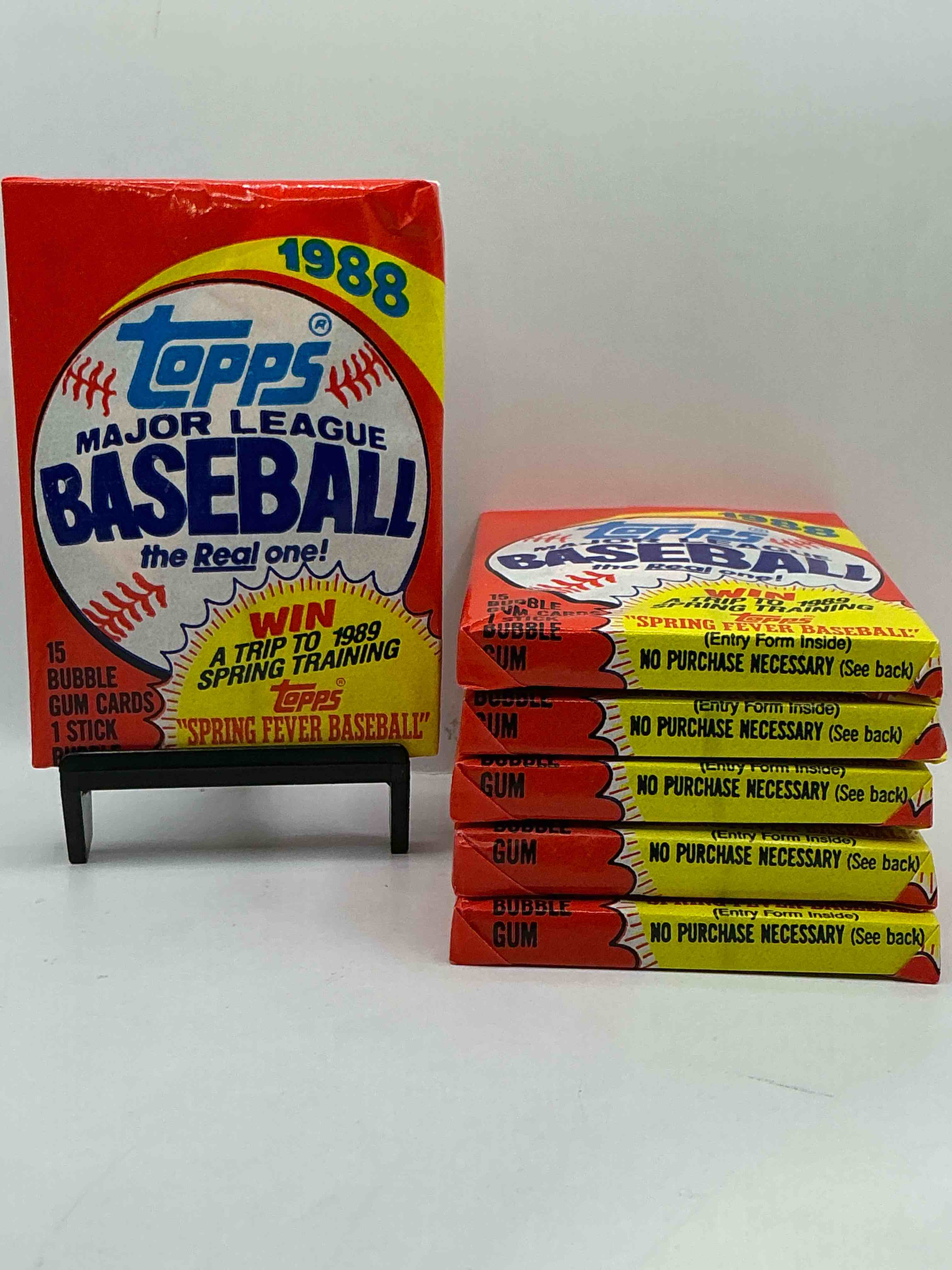 80's Baseball Fan's Rejoice! 1988 Topps Baseball Unopened Wax Packs Full Of Collectible Trading Cards! Search For Valuable Don Mattingly "World Of Baseball" & Nolan Ryan Cards Worth Hundreds In Perfect Condition!