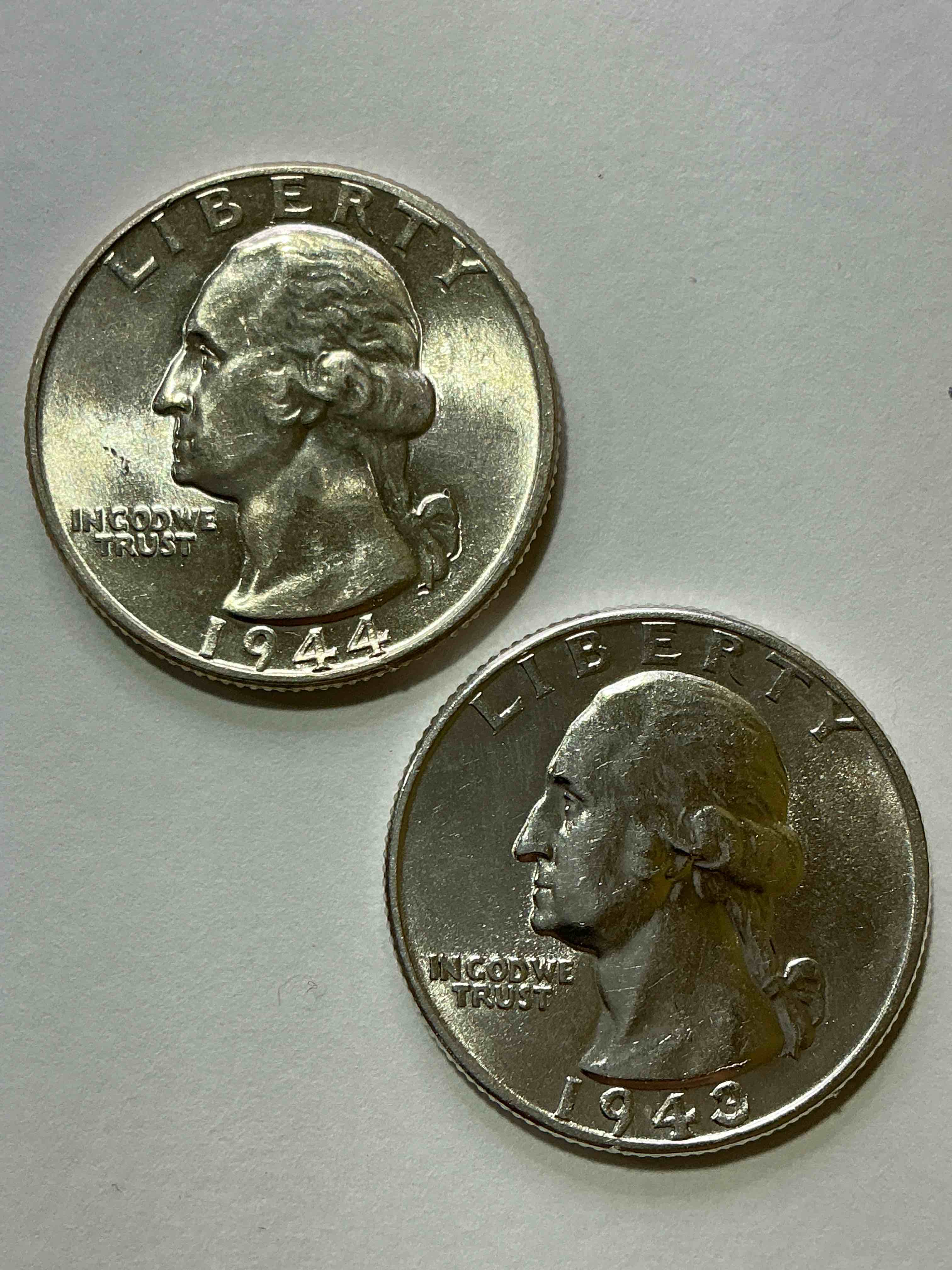 George Washington Brilliant Uncirculated World War II Silver! Pre 1965 U.S. Quarter Dollar Coins Were Actually Silver, Here Are two Great Examples Of Awesome, Pristine George Washington Silver Quarters, Stunning & Uncirculated! Rare Mints! Great For Investing In Precious Metals! These Coins Were Minted At 90% Silver and 10% Copper, Giving Them A Net Weight Of .18084 Ounces Of Pure Silver Per Coin! Very Hard To Find Uncirculated, Stunning! Invest In Fine U.S. Silver!
