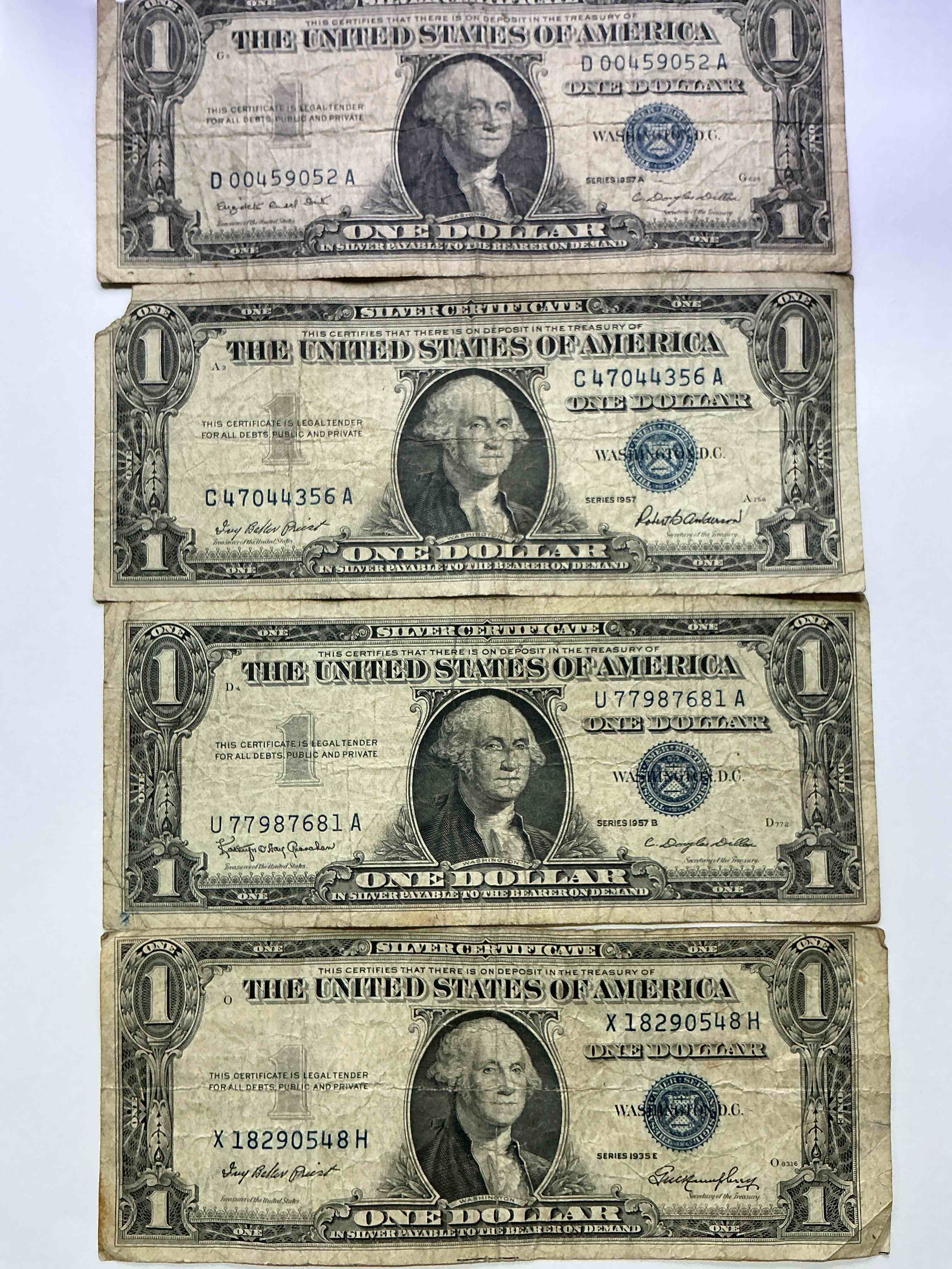 1957 Series Silver Certificates! Did You Know That Prior To 1964 One Dollar U.S. Paper Money Was Actually Redeemable For Silver Dollars?! Wow How Times Have Changed! Silver Certificates Were Produced From 1878 To 1964 & Are Still Considered Legal Tender At Face Value. Here Are Gorgeous, Circulated 1957 U.S. One Dollar Silver Certificate, With Highly Collectible "Blue Seal!* Own An Awesome Piece Of History!