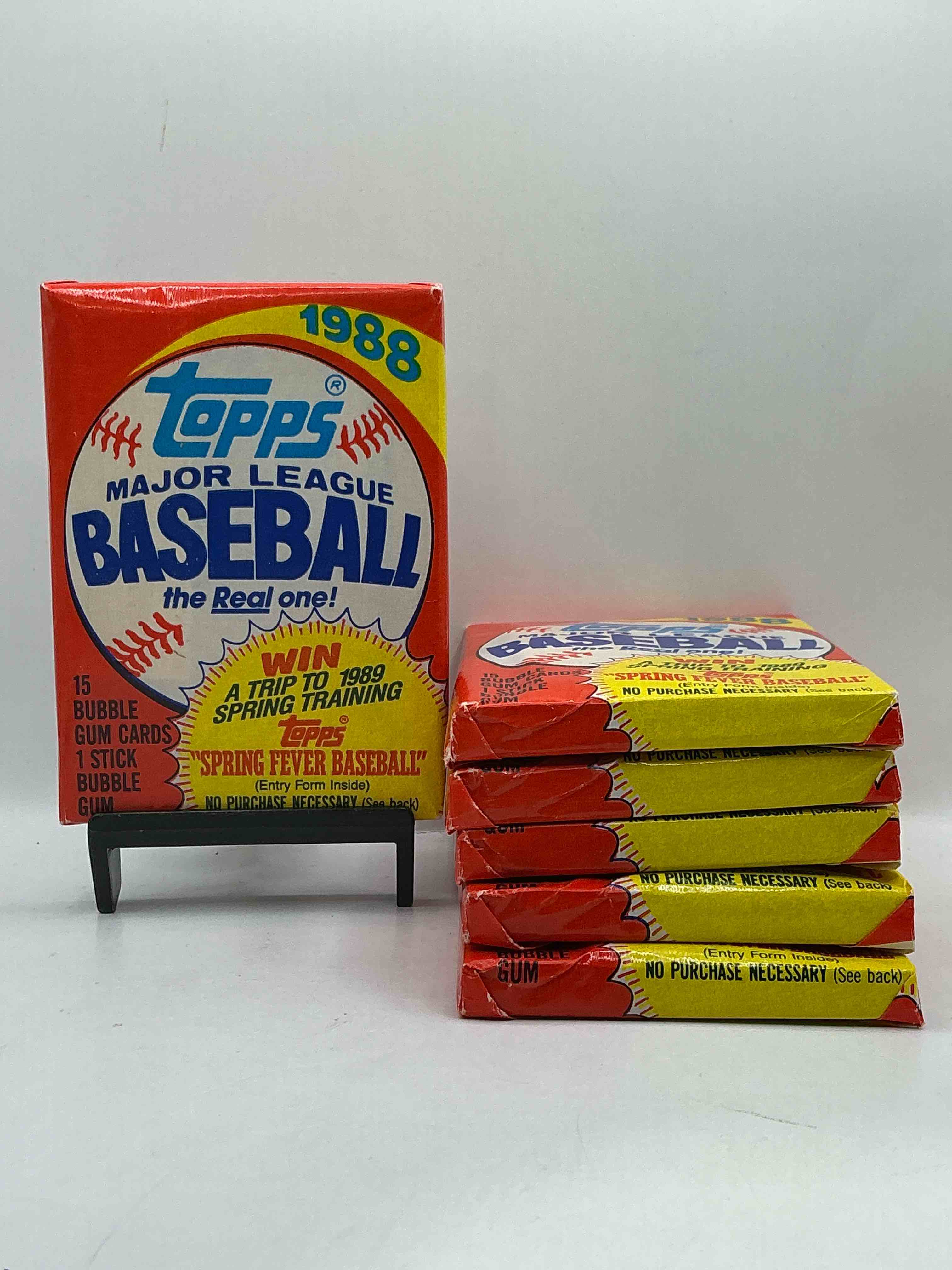 80's Baseball Fan's Rejoice! 1988 Topps Baseball Unopened Wax Packs Full Of Collectible Trading Cards! Search For Valuable Don Mattingly "World Of Baseball" & Nolan Ryan Cards Worth Hundreds In Perfect Condition!