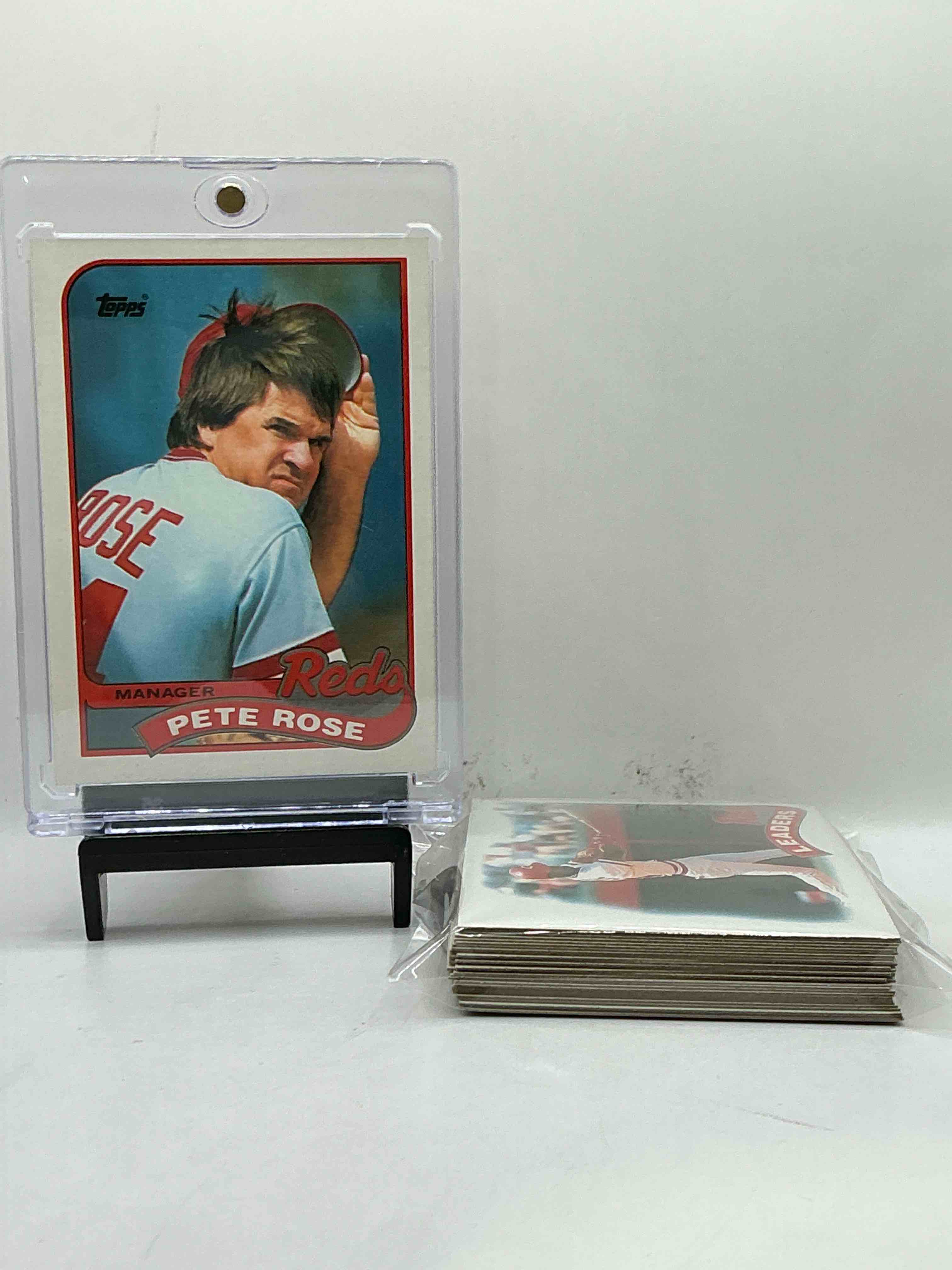 1989 Topps Reds Team Set! 29 Card Reds Set! Pete Rose, Tom Browning, Reds Team Card, Eddie Miller, Ron Oester & More! Reds Fans Rejoice!