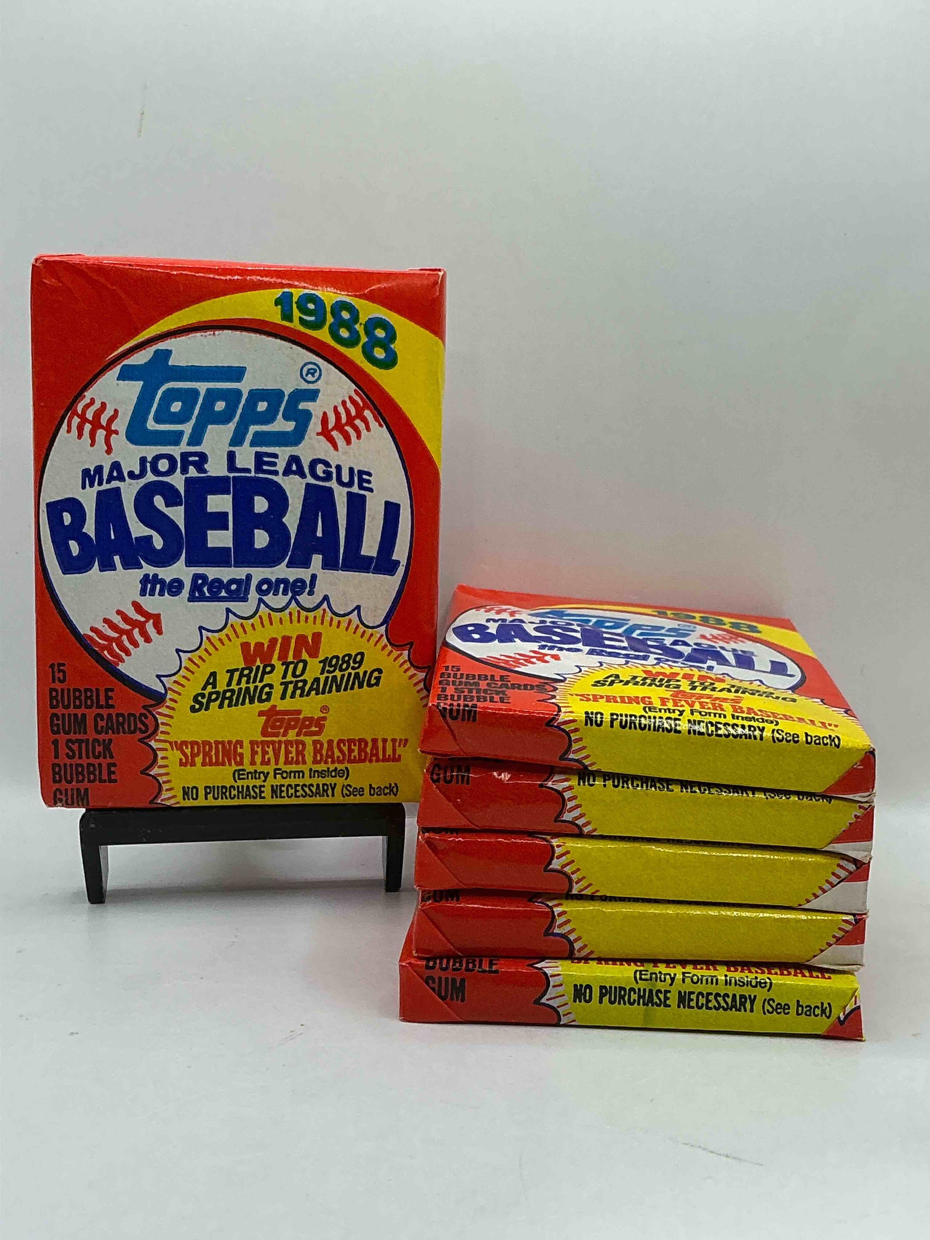 80's Baseball Fan's Rejoice! 1988 Topps Baseball Unopened Wax Packs Full Of Collectible Trading Cards! Search For Valuable Don Mattingly "World Of Baseball" & Nolan Ryan Cards Worth Hundreds In Perfect Condition!