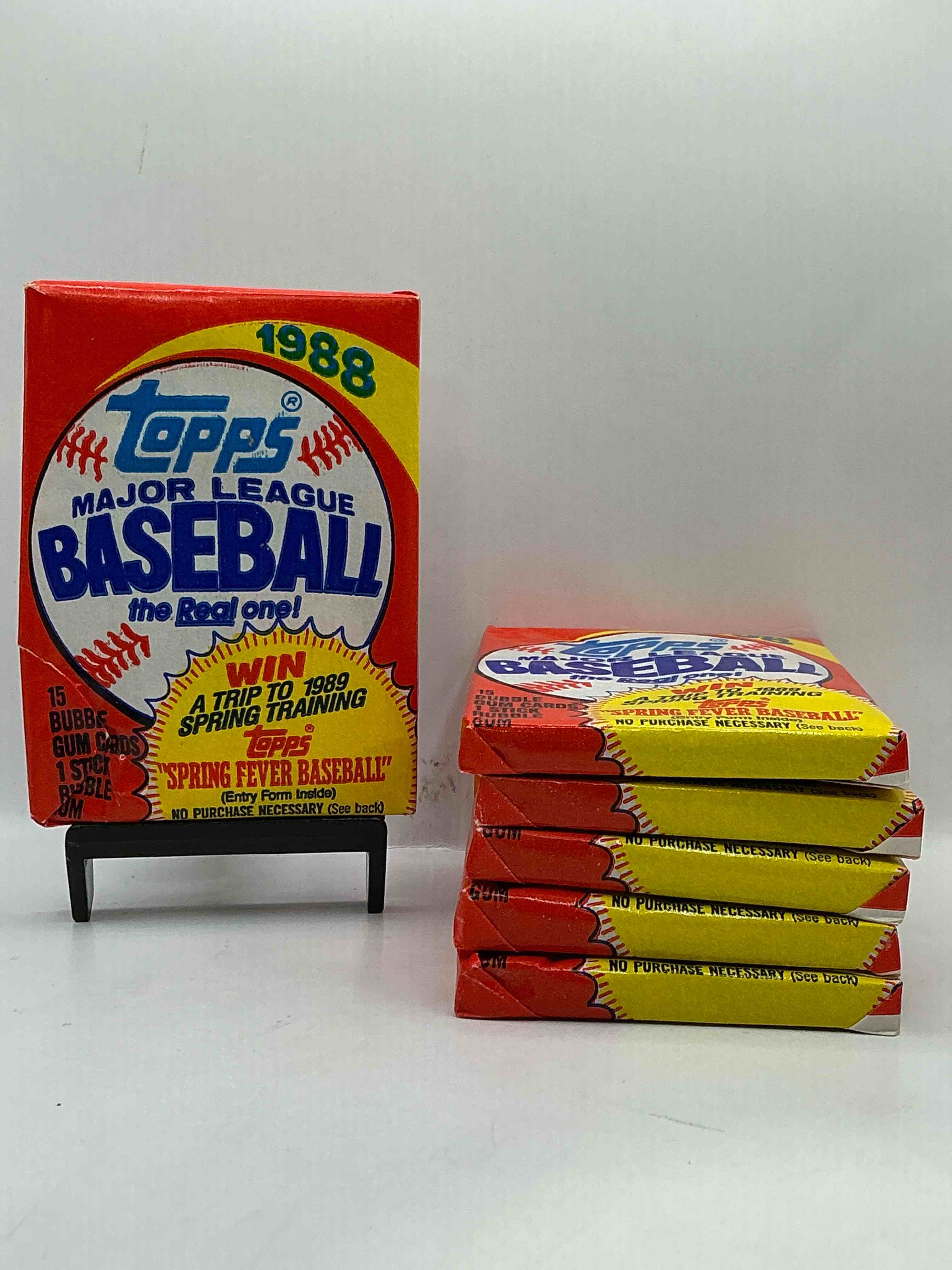 80's Baseball Fan's Rejoice! 1988 Topps Baseball Unopened Wax Packs Full Of Collectible Trading Cards! Search For Valuable Don Mattingly "World Of Baseball" & Nolan Ryan Cards Worth Hundreds In Perfect Condition!