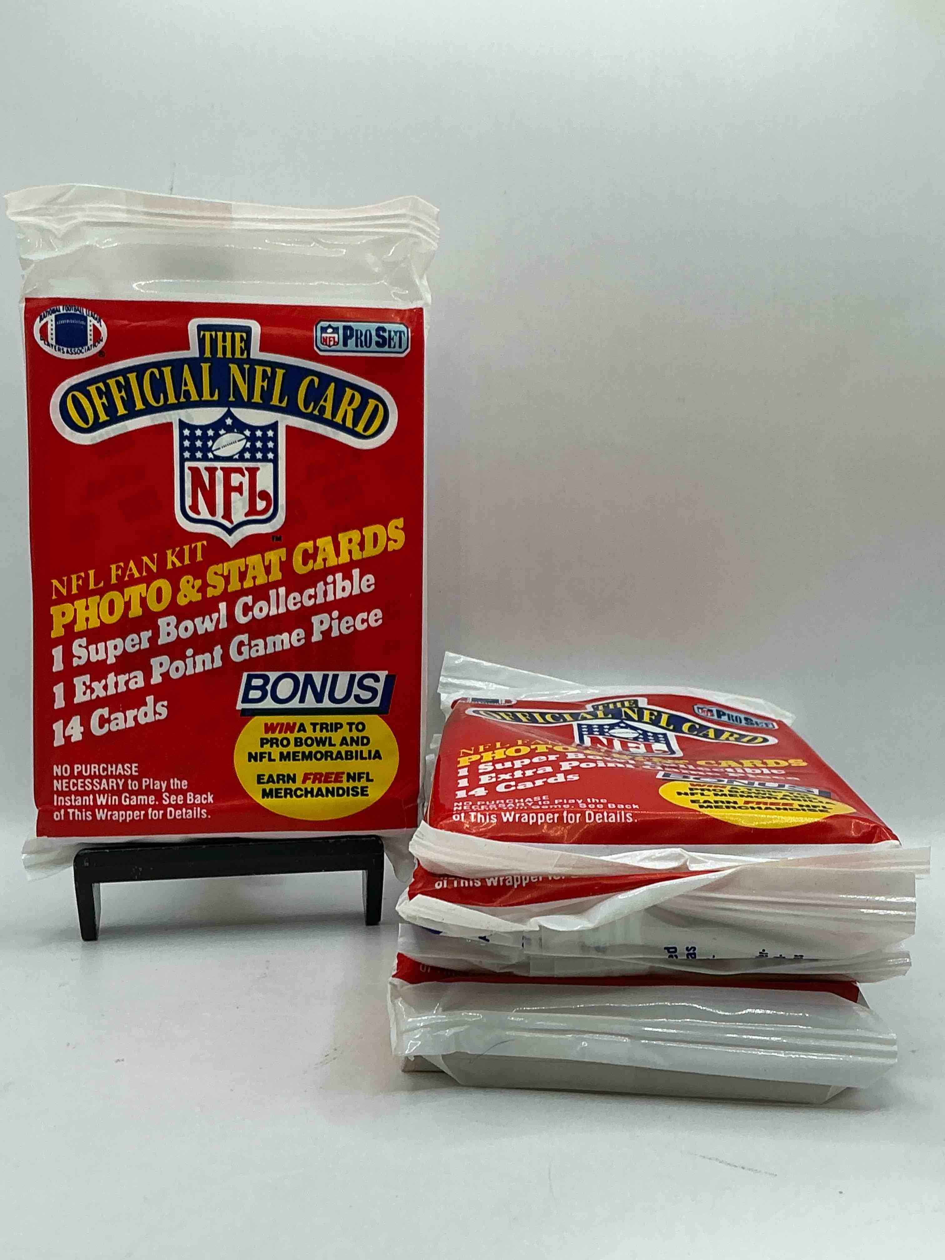 Loaded! 1989 Pro Set Football Sealed Card Pack, Direct From Original Retail Case!Highly Sought After By Collectors As This Year Is Loaded With High Profile Rookies!Search For Rookie Cards From Barry Sanders, Deion Sanders, Troy Aikman, Michael Irvin & Much More! Getting Hard To Find!