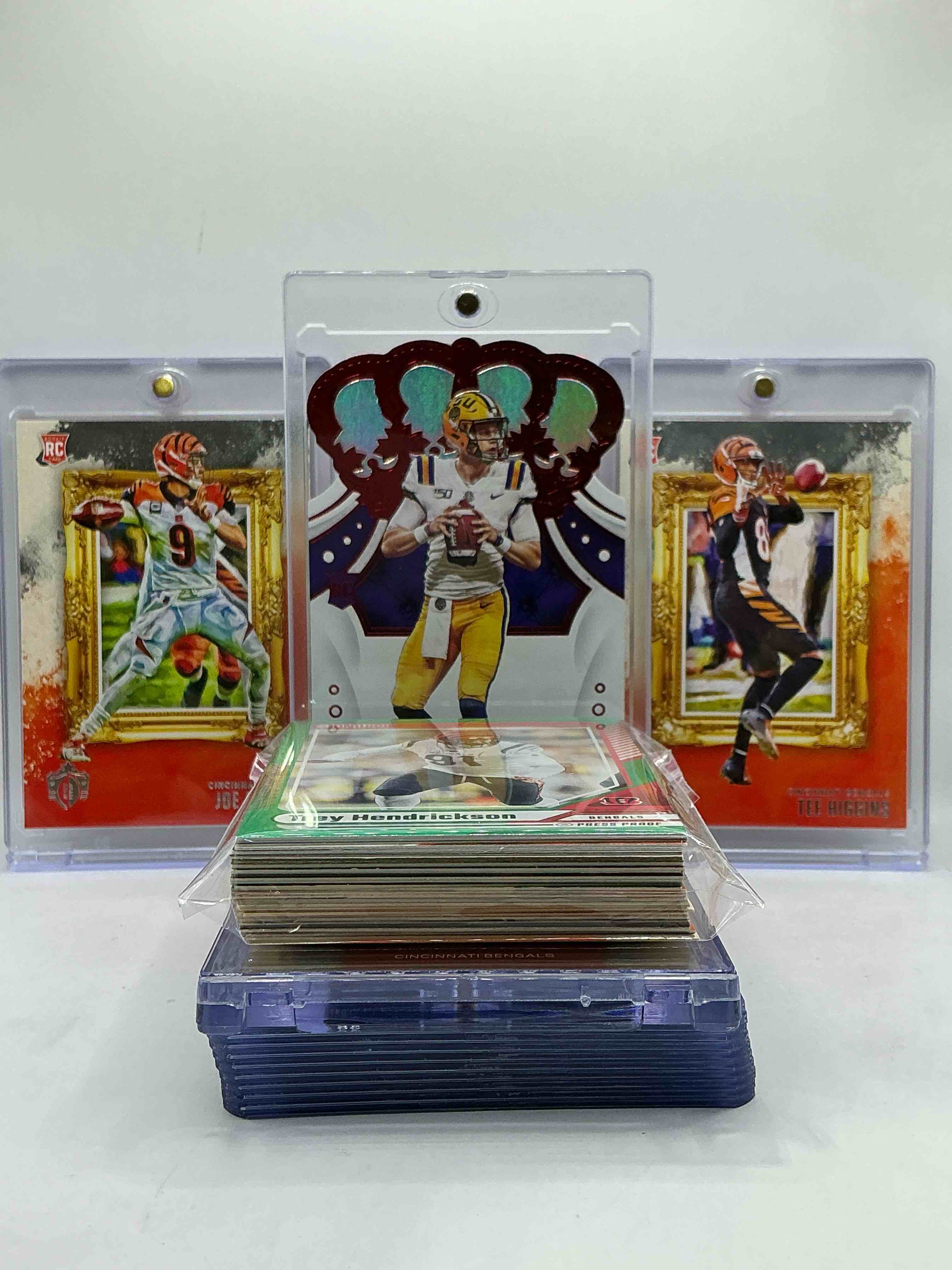 Joe Burrow Die Cut Chronicles Crown Rookie Card! Tee Higgins, Joe Burrow Rookie Card Match! Ja’marr Chase Prizm Rookie! Bengals! This 50 Card Lot Includes Rare Cards, Rookie, Legends & More! Vintage & New! 50 Card Craziness!