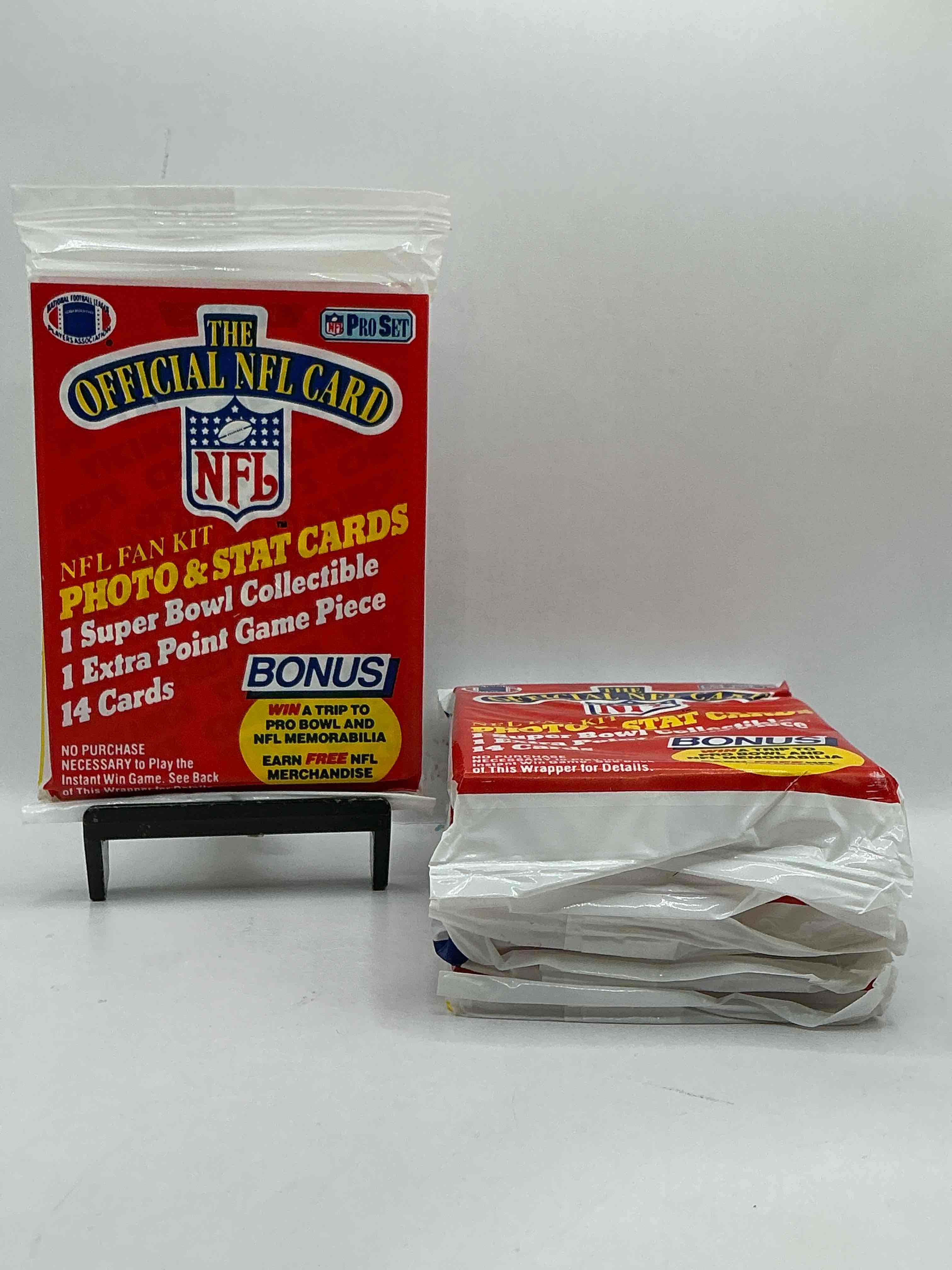Loaded! 1989 Pro Set Football Sealed Card Pack, Direct From Original Retail Case!Highly Sought After By Collectors As This Year Is Loaded With High Profile Rookies!Search For Rookie Cards From Barry Sanders, Deion Sanders, Troy Aikman, Michael Irvin & Much More! Getting Hard To Find!