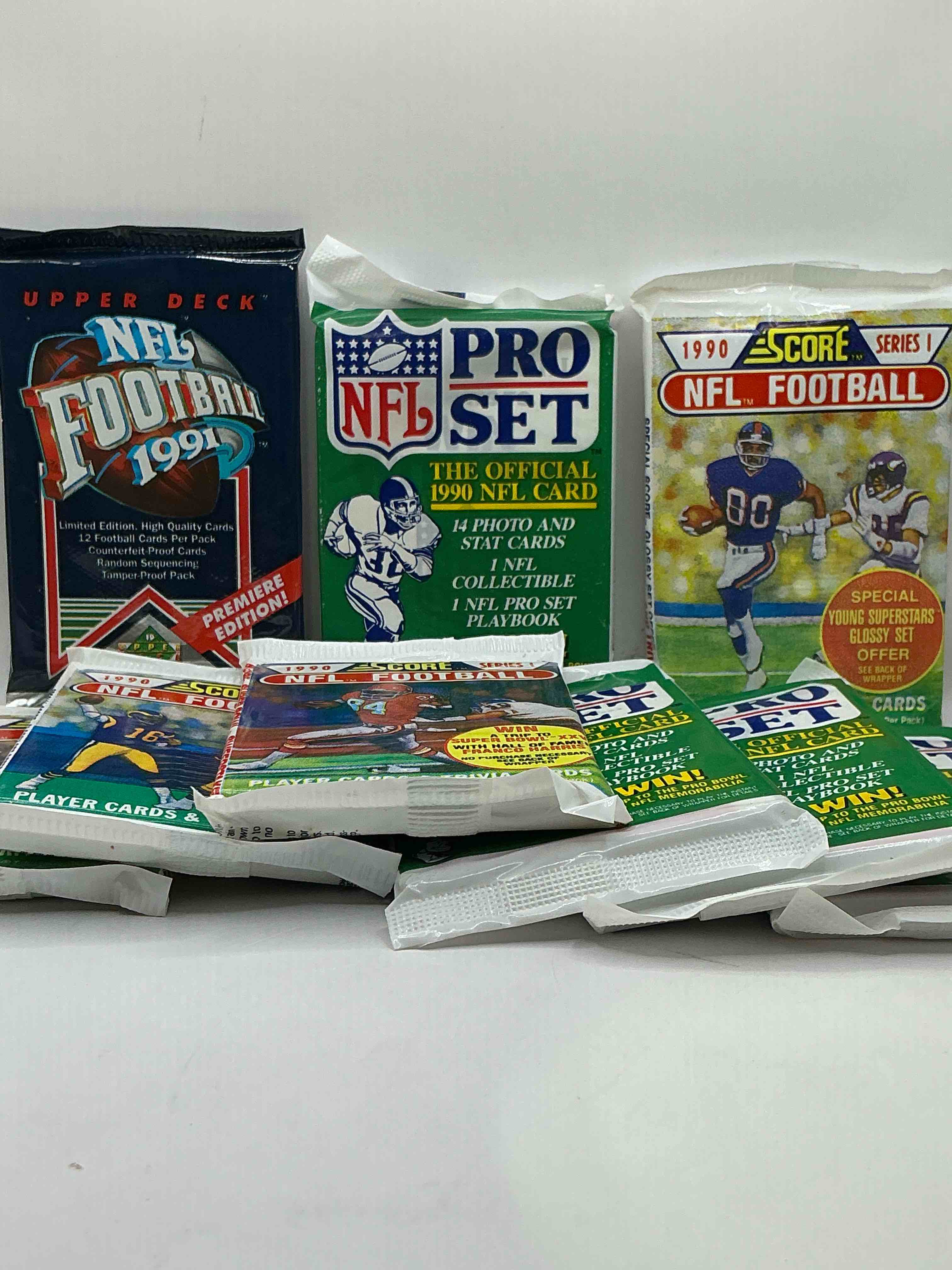 90’s Football Packs! NFL PACKS! Upper Deck, Pro Set, Score! Perfect For Any Football Fans! 9 Card Lot! 1990’s Football!