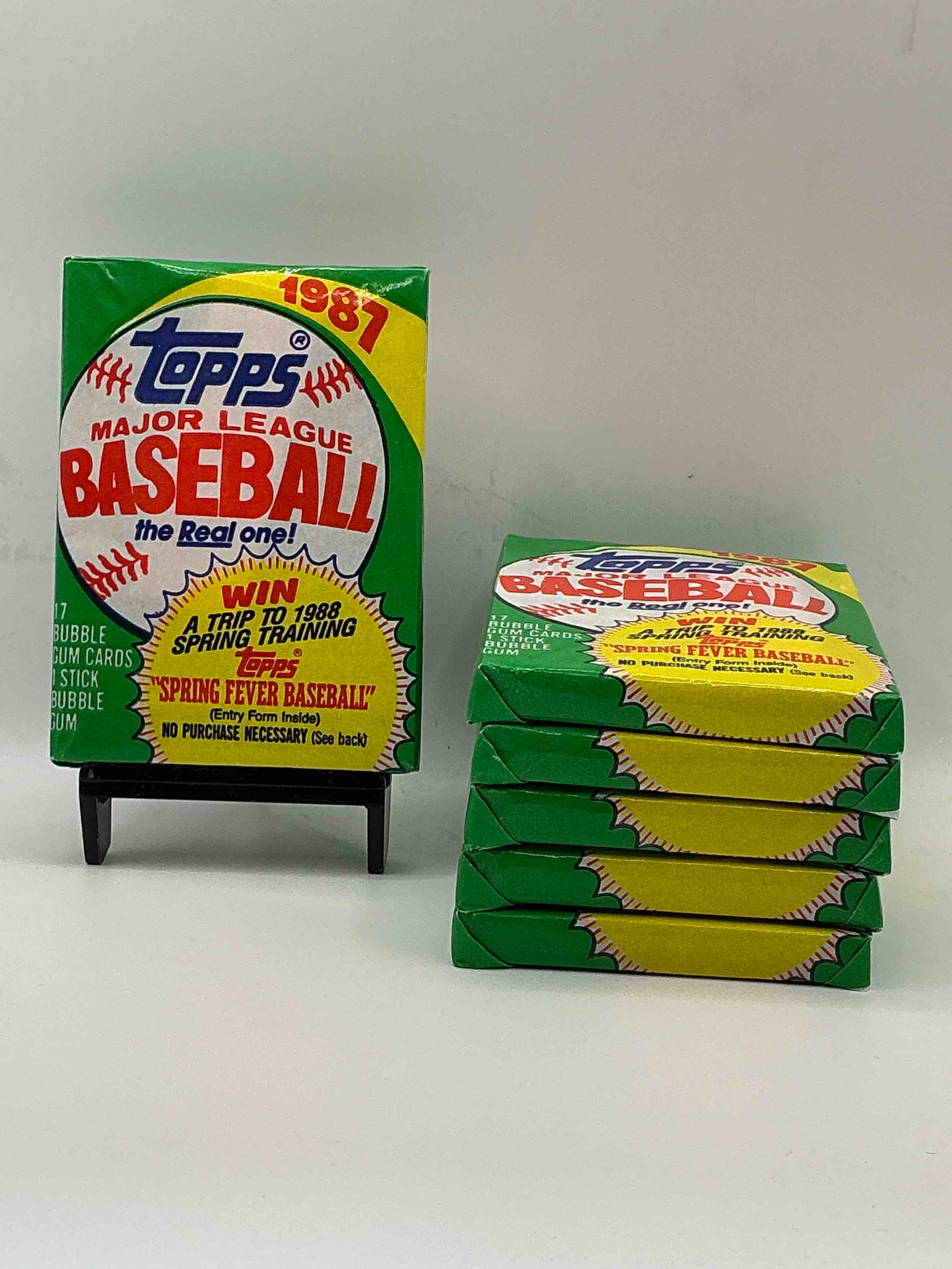 Loaded! 1987 Topps Baseball Unopened Sports Card Collectible Wax Pack, Direct From Original Retail Case! 1987 Topps Baseball Is A Loaded Year With Rookie Cards From Barry Bonds (PSA 10 $300+), Bo Jackson, Jose Canseco & More! Excellent Condition!