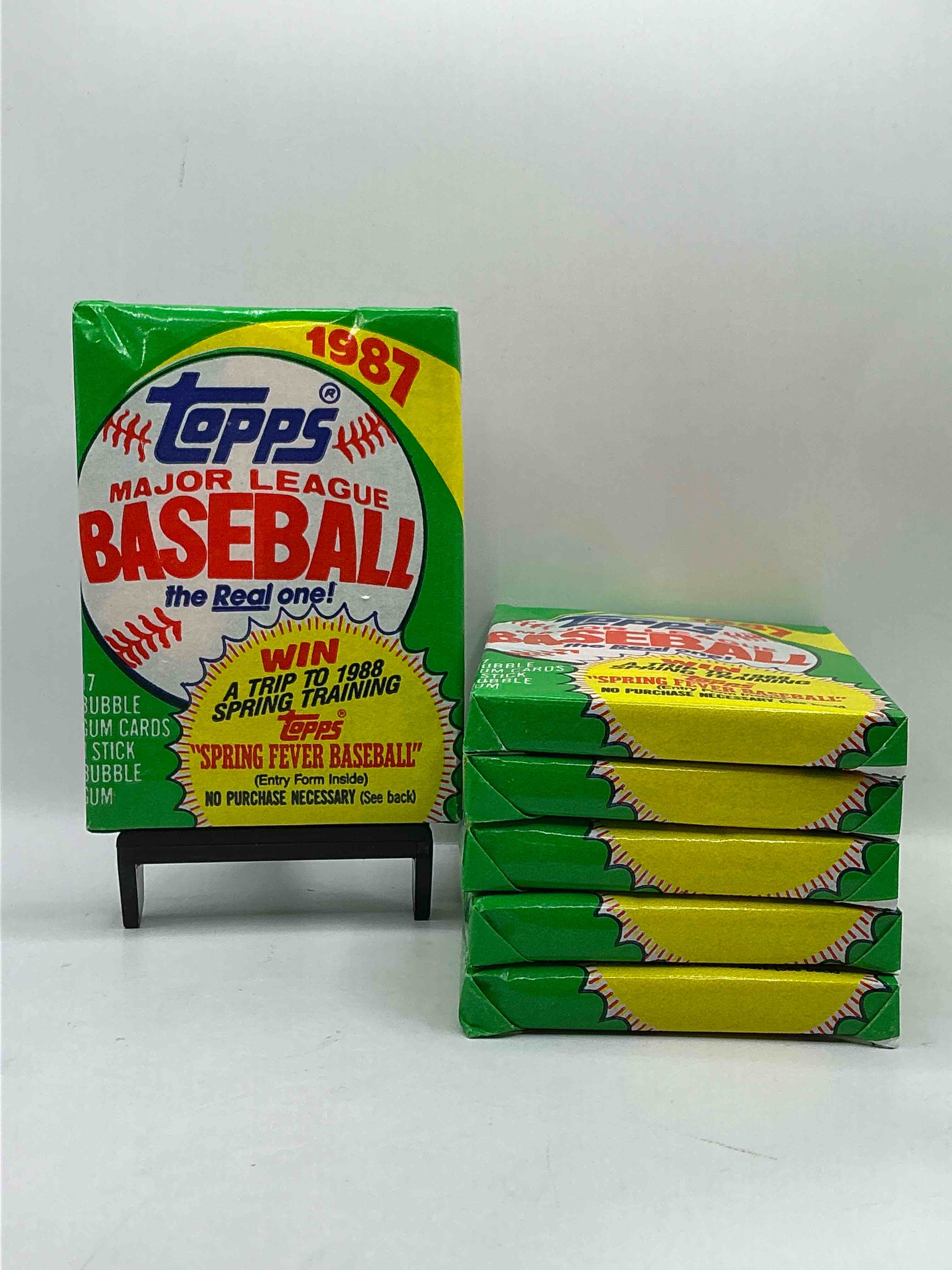 Loaded! 1987 Topps Baseball Unopened Sports Card Collectible Wax Pack, Direct From Original Retail Case! 1987 Topps Baseball Is A Loaded Year With Rookie Cards From Barry Bonds (PSA 10 $300+), Bo Jackson, Jose Canseco & More! Excellent Condition!
