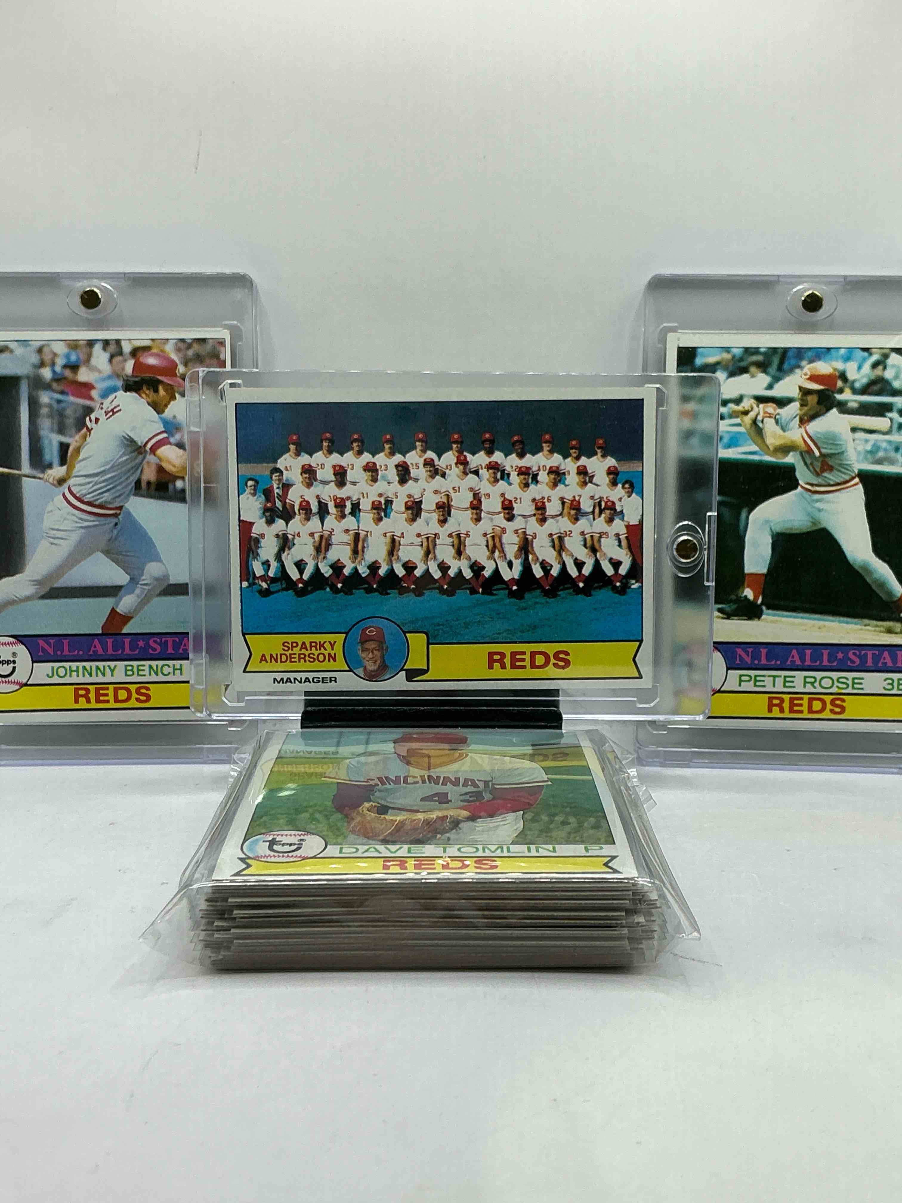 Johnny Bench, Pete Rose & More! 1979 Topps Reds Baseball Card Lot! Insane 28 Card Vintage Reds Team Set, Rose, Bench, Seaver, Griffey & More!