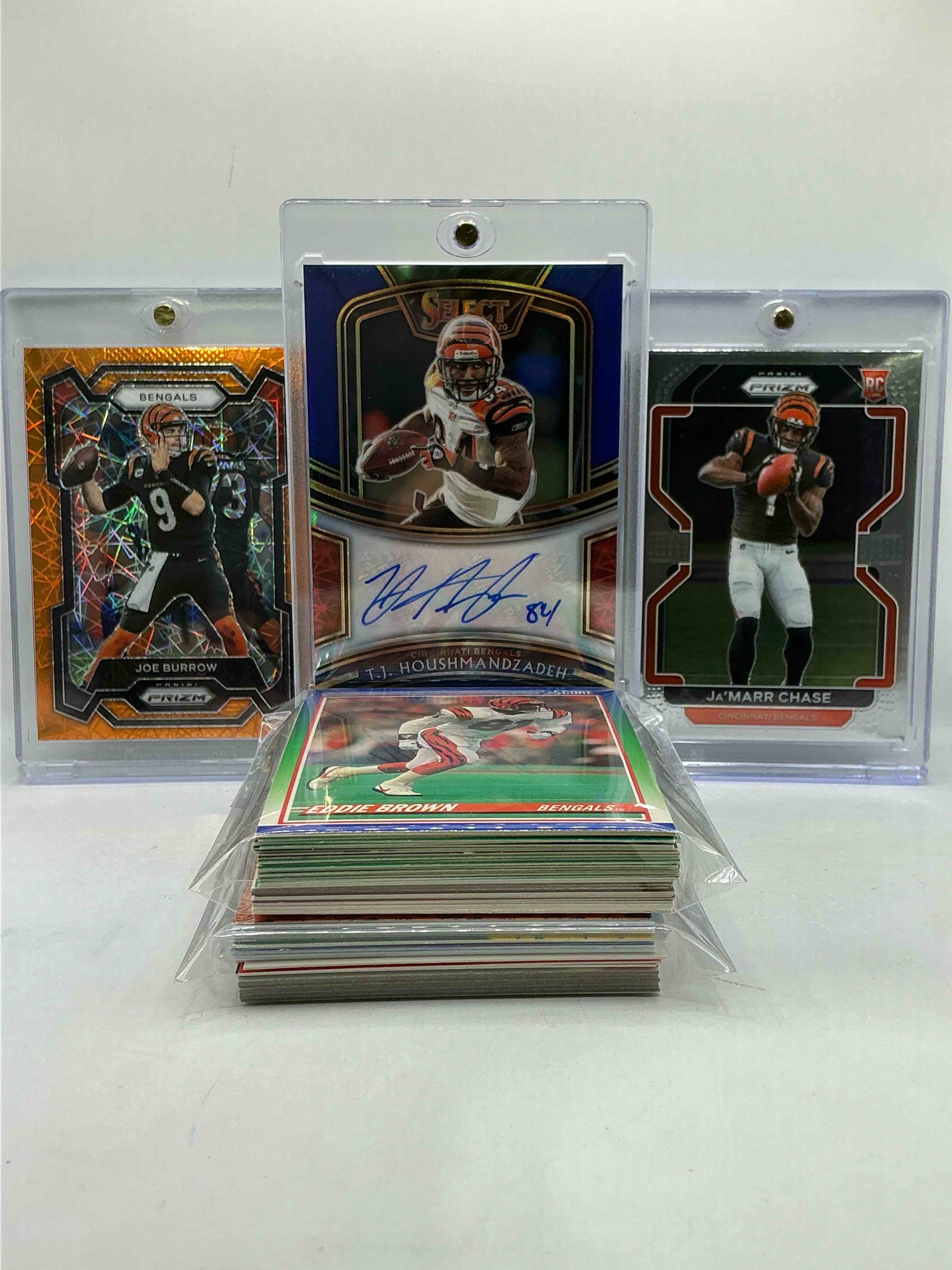 TJ Houshmandzadeh Select Autographed Card /60, Ja’marr Chase Prizm Rookie Card, Orange Laser Burrow Prizm & More! 50 Card Bengals! This 50 Card Lot Includes Bengals, Vintage & New! Commons, Heroes, Legends, Rookies & More! WOW!