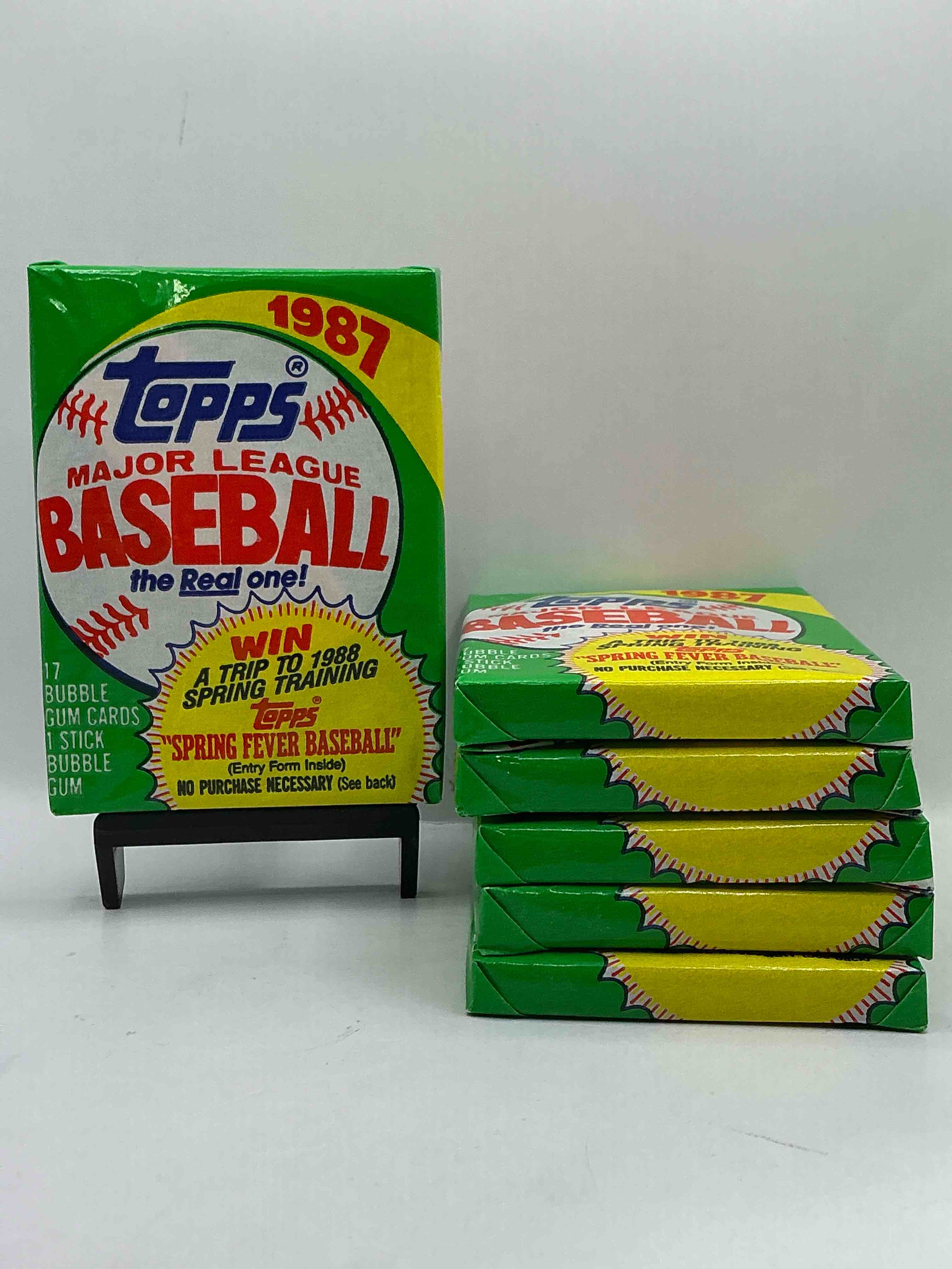 Loaded! 1987 Topps Baseball Unopened Sports Card Collectible Wax Pack, Direct From Original Retail Case! 1987 Topps Baseball Is A Loaded Year With Rookie Cards From Barry Bonds (PSA 10 $300+), Bo Jackson, Jose Canseco & More! Excellent Condition!