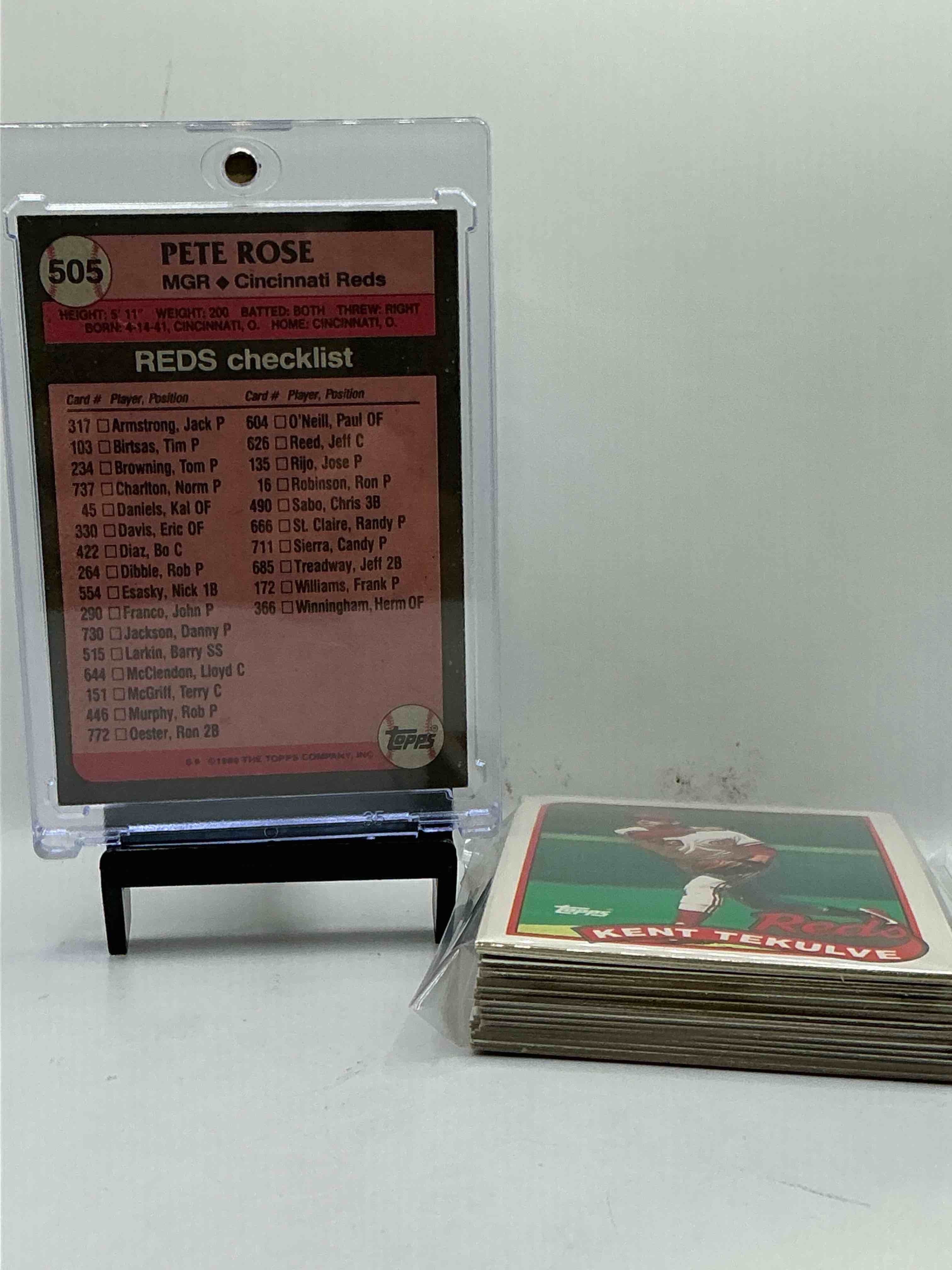 Condition photo showing New/Like New for 1989 Topps Baseball REDS Complete Set! 33 Card Reds Set, Including Multiple Pete Rose Cards! Legends Like Pete Rose, Eric Davis & So Many More!
