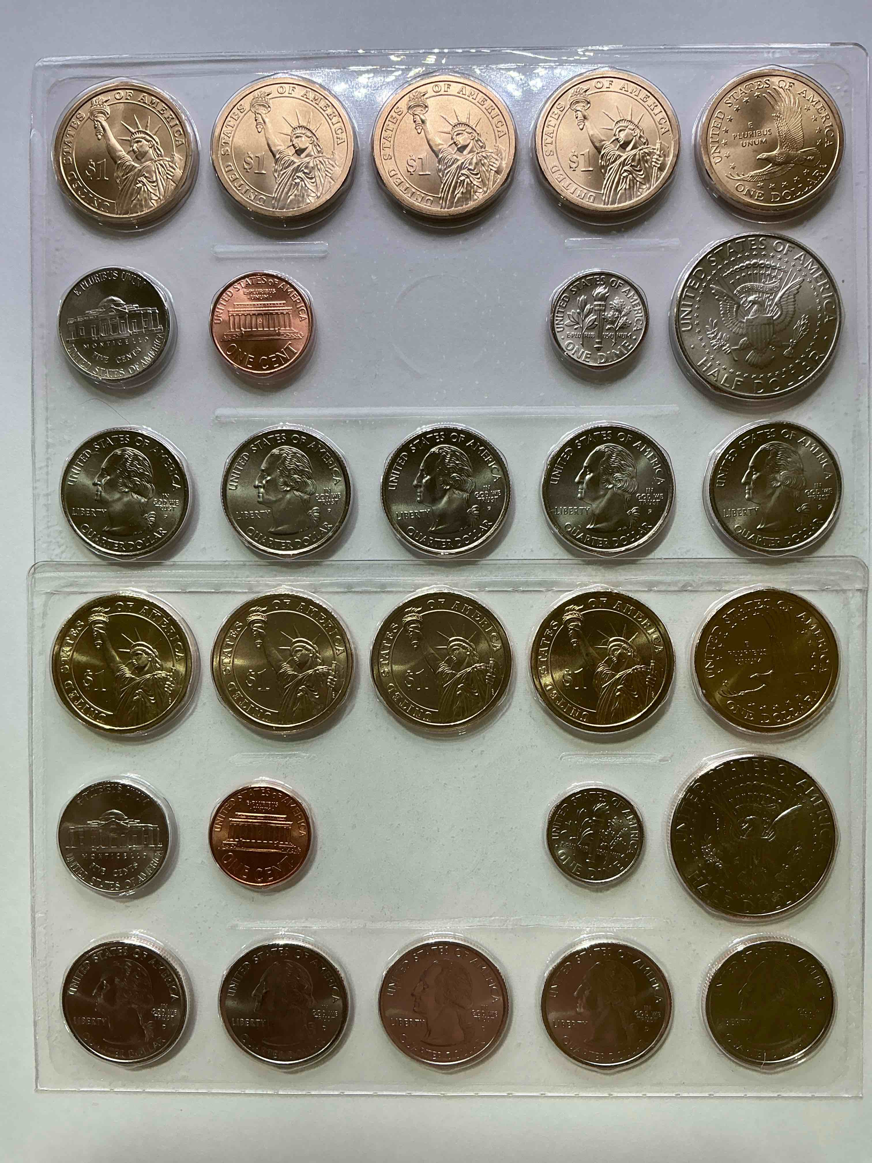 2008 Mint Coins! Uncirculated 28 Coins, Including Sacagawea Dollar Coins, Half Dollars, State Quarters, Dimes, Nickels & Pennies! Insane Mint Coins!