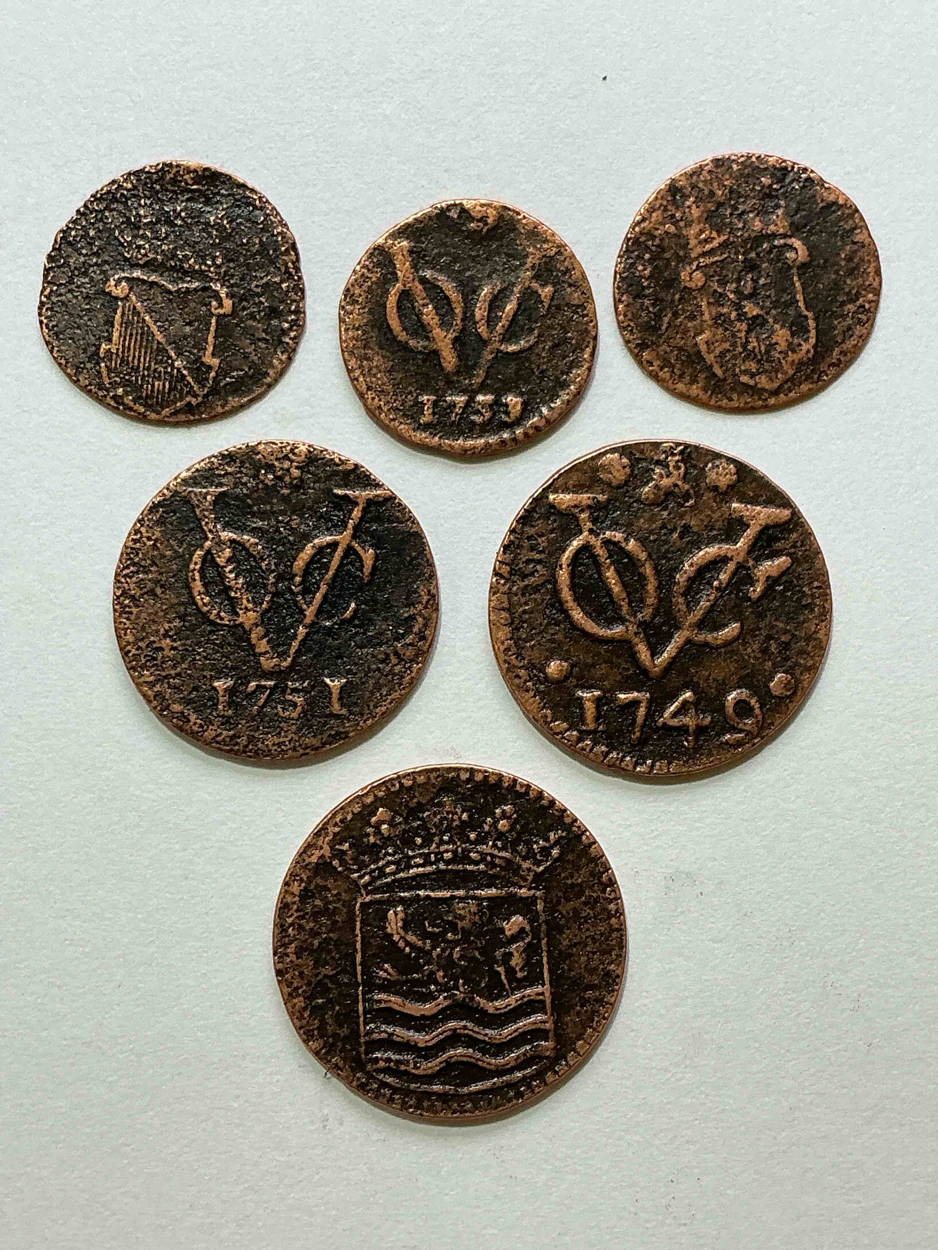 Genuine Pirate Era Coins! Dutch East India Company Coins From The 1700’s, Authentic & Synonymous With The Golden Pirate Age! Own These Super Cool Pirate Era Bronze Coins With An Incredible Look! True Pieces Of History!