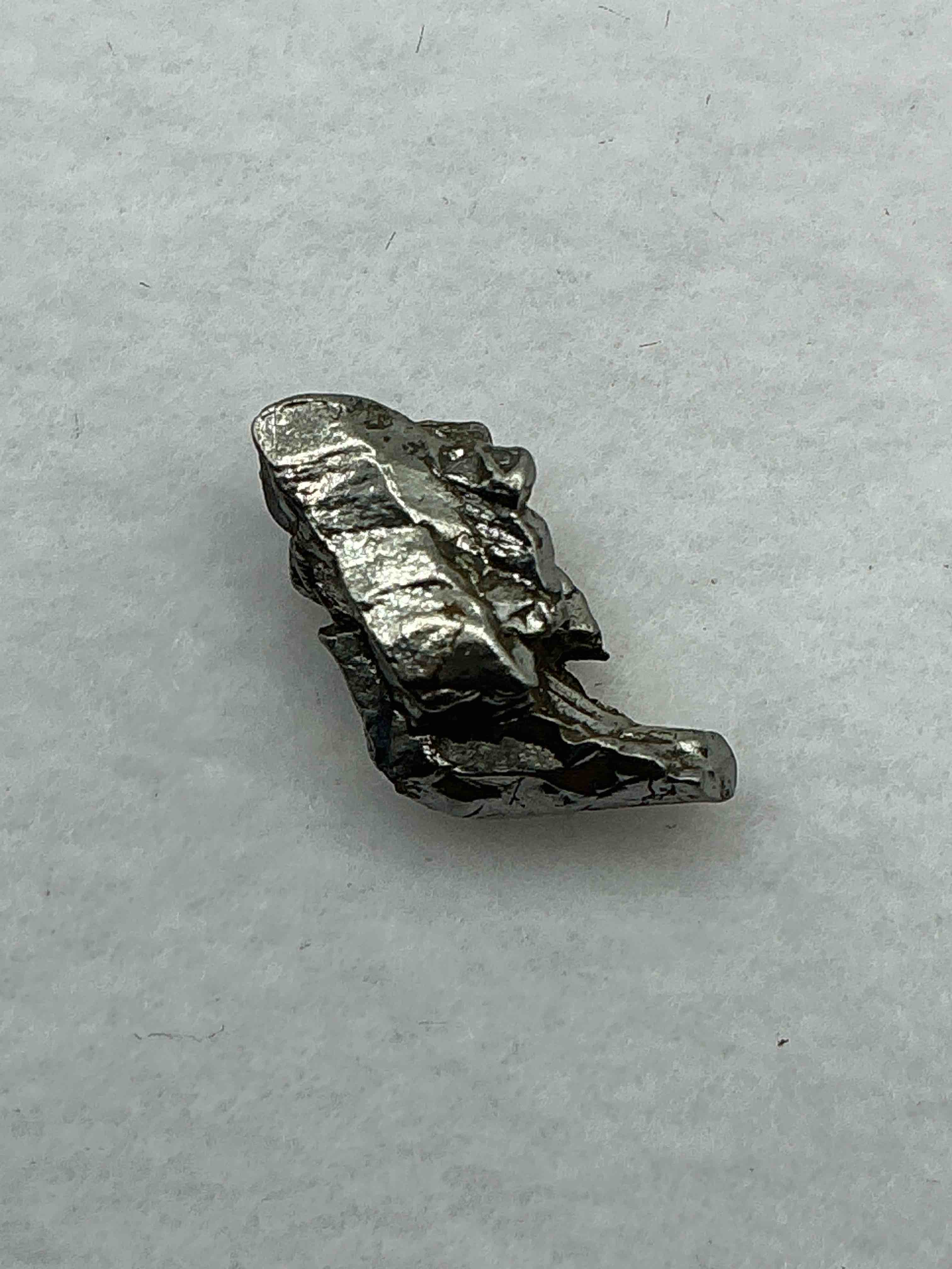 Genuine Meteorite Piece! Nugget Of NANTAN Meteorite Which Was Discovered In 1958 & Fell From The Sky In China In The Year 1516! Very Rare & Near Impossible To Get! Own An Authentic Piece Of Meteorite That Fell From The Sky In 1958!  