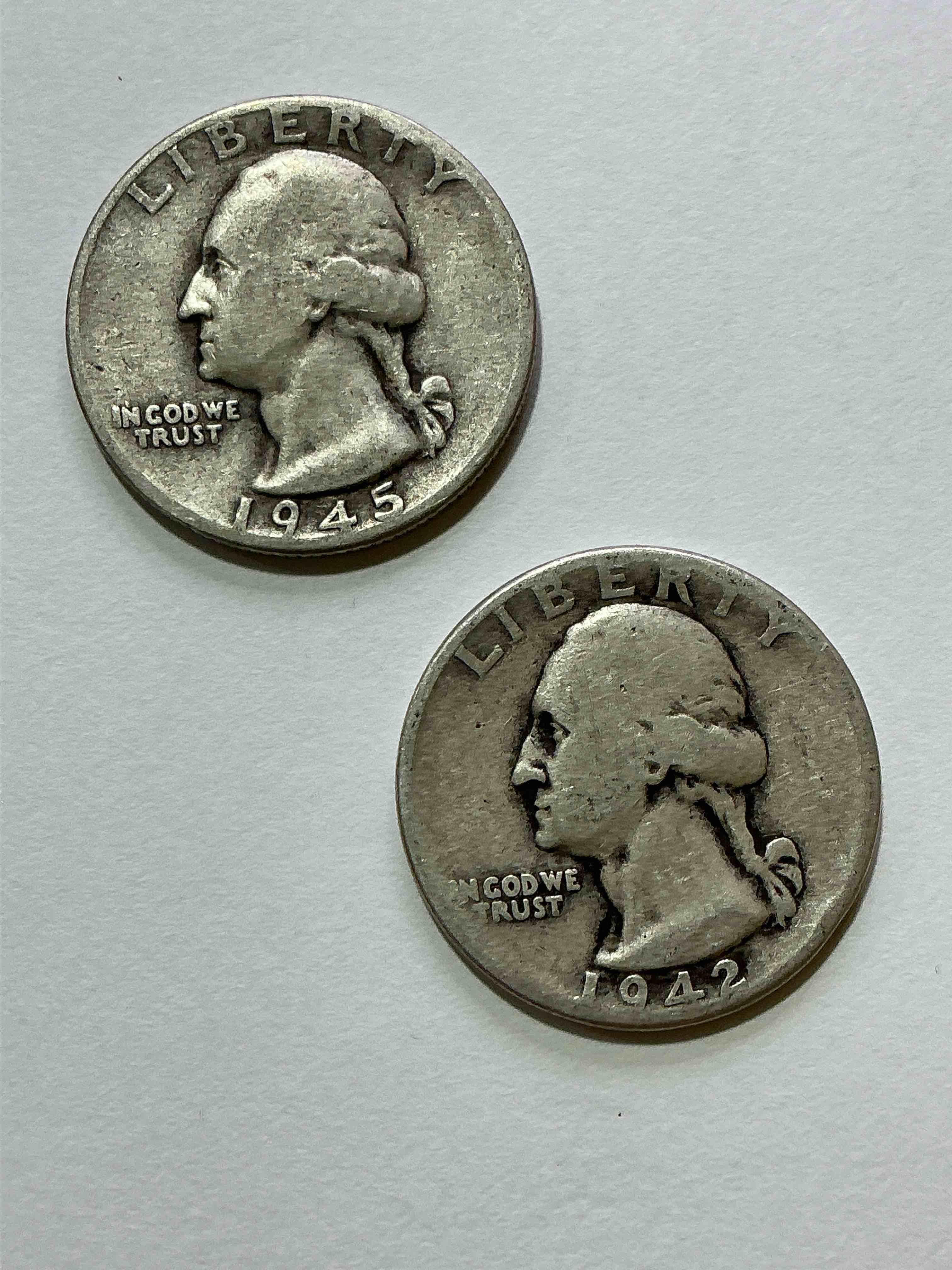 george washington brilliant circulated world war ii silver! pre 1965 u.s. quarter dollar coins were actually silver, here are two great examples of awesome, pristine george washington silver quarters, stunning & circulated! rare mints! great for investing in precious metals! these coins were minted at 90% silver and 10% copper, giving them a net weight of .18084 ounces of pure silver per coin! very hard to find, stunning! invest in fine u.s. silver!