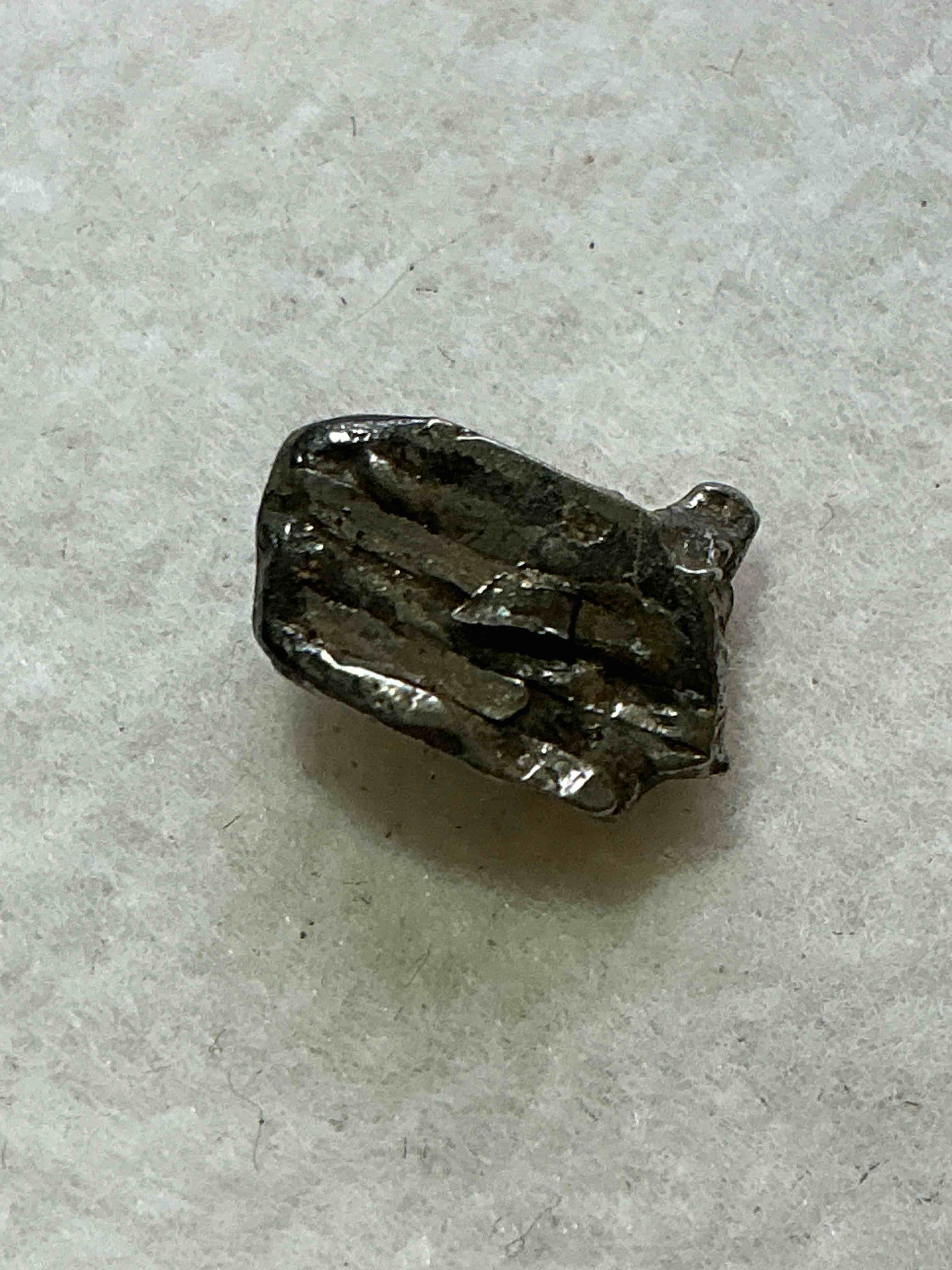 Genuine Meteorite Piece! Nugget Of NANTAN Meteorite Which Was Discovered In 1958 & Fell From The Sky In China In The Year 1516! Very Rare & Near Impossible To Get! Own An Authentic Piece Of Meteorite That Fell From The Sky In 1958!
