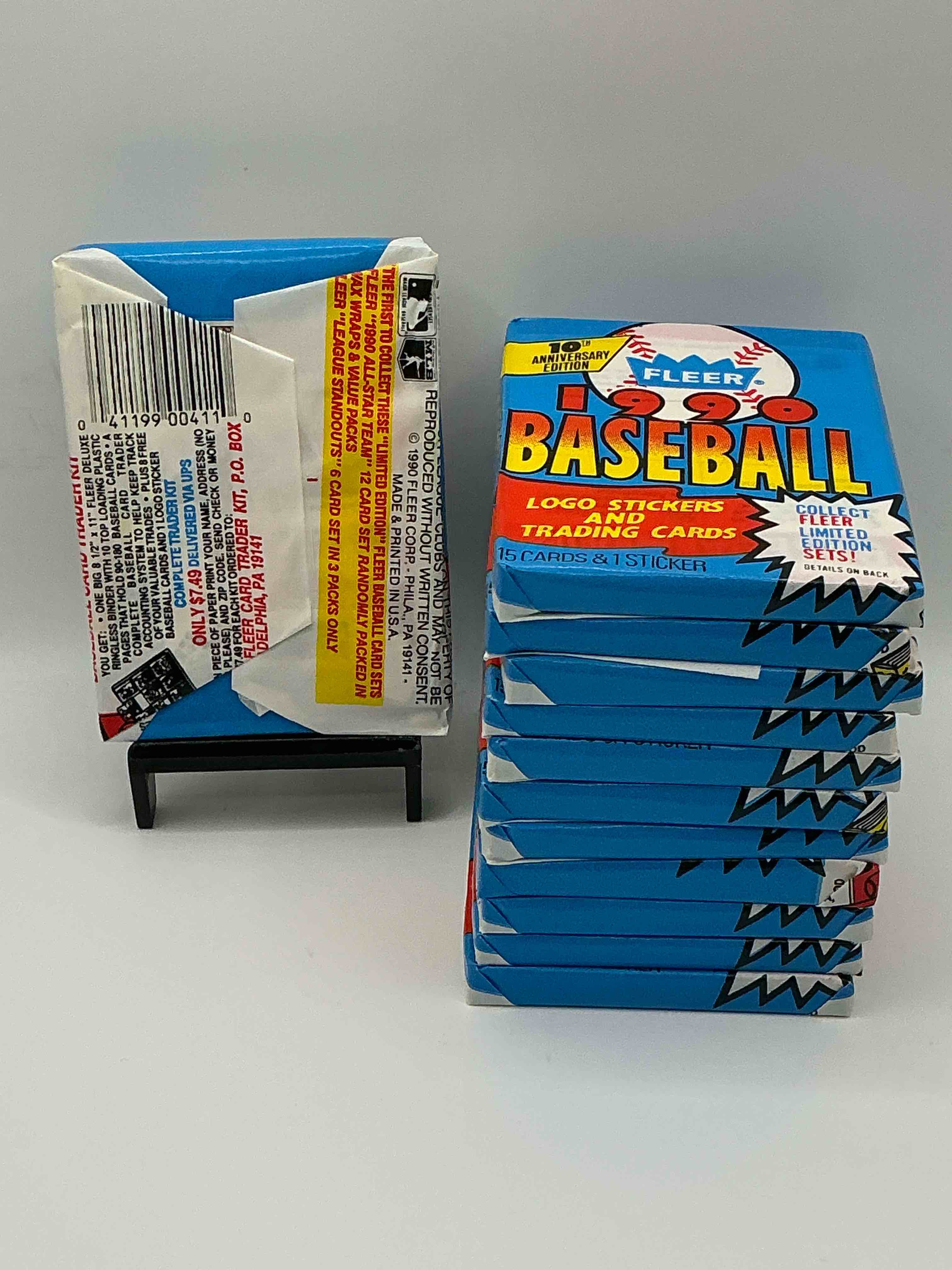 Condition photo showing New/Like New for Vintage Baseball! Awesome 1990 Fleer Baseball Unopened Sports Card Wax Packs!Direct From Original Box! Search For Valuable Collectible Ken Griffey Jr Cards!