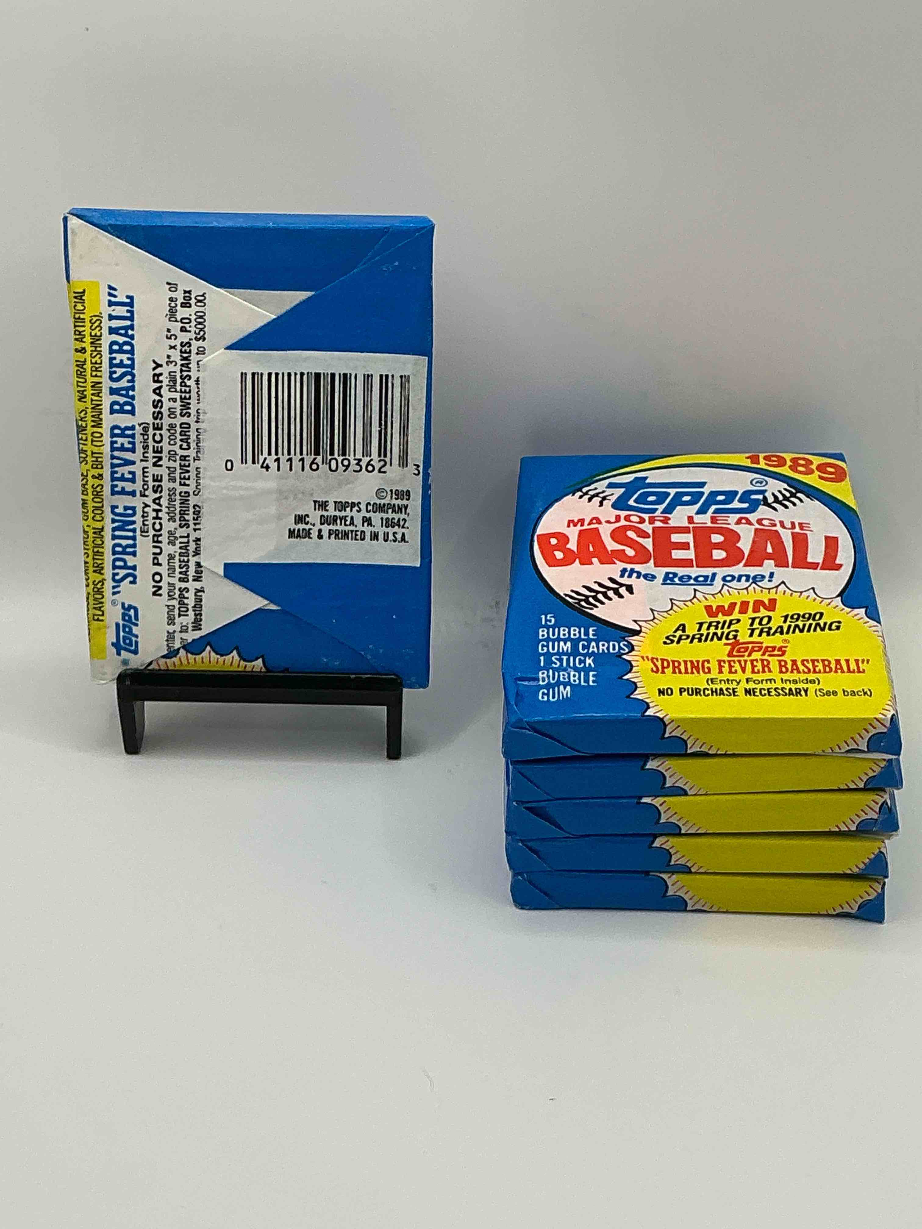 Condition photo showing New/Like New for 1989! Bo Jackson, Deion Sanders, Don Mattingly & More! Insane 1989 Topps Baseball Unopened Sports Card Collectible Wax Packs! Direct From Original Retail Case! Search For Valuable Randy Johnson Rookies!