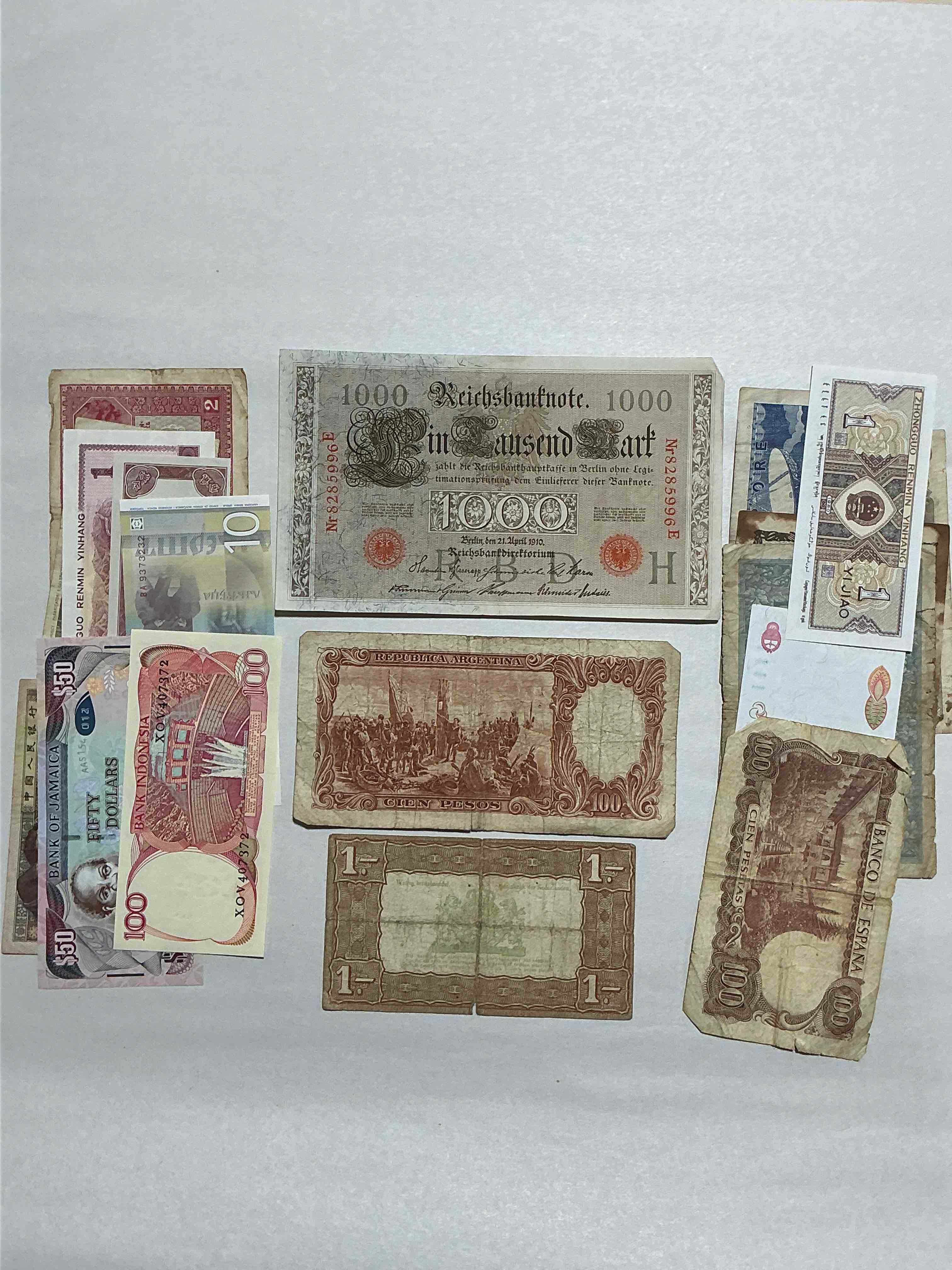 World Antique & Vintage Authentic Paper Money! Genuine Paper Currency From Around The World, All Bills Unique & Typically Span The Last 100 Years Or So! In Circulated & Uncirculated Condition! Impossible To Collect! 