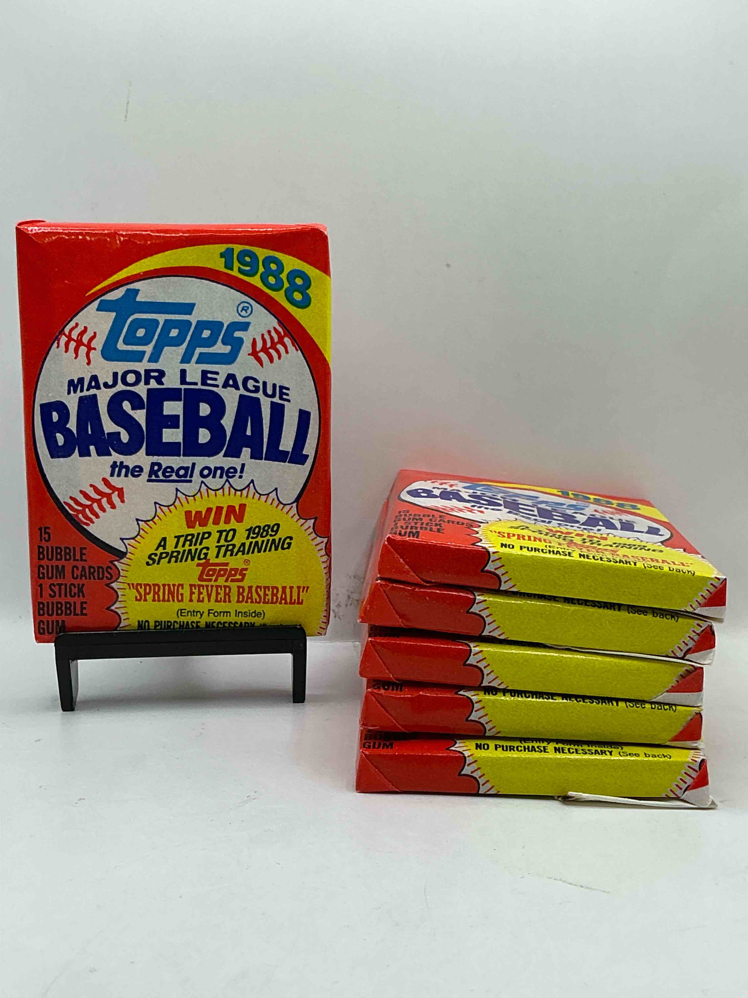 80's Baseball Fan's Rejoice! 1988 Topps Baseball Unopened Wax Packs Full Of Collectible Trading Cards! Search For Valuable Don Mattingly "World Of Baseball" & Nolan Ryan Cards Worth Hundreds In Perfect Condition!