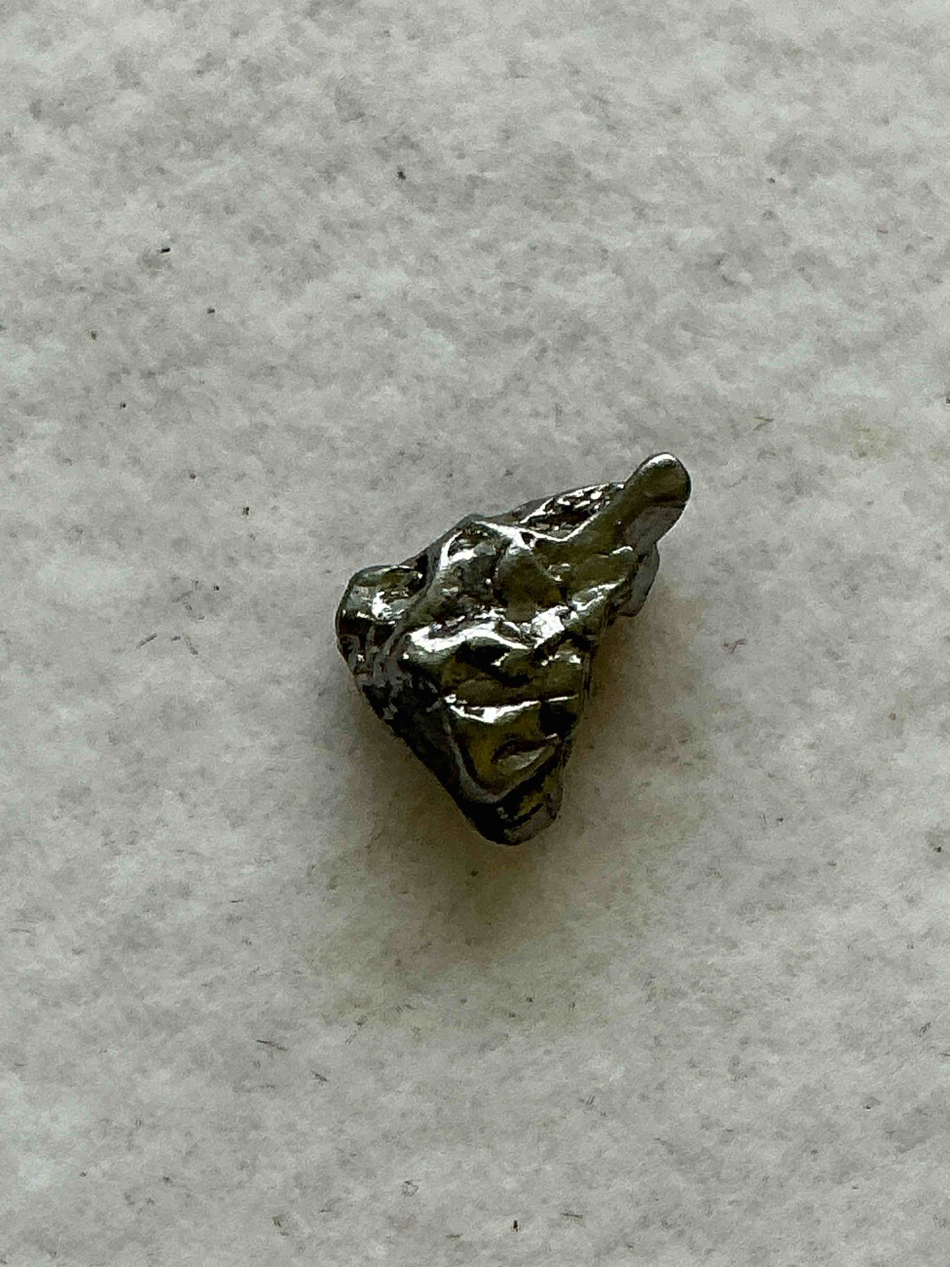 Genuine Meteorite Piece! Nugget Of NANTAN Meteorite Which Was Discovered In 1958 & Fell From The Sky In China In The Year 1516! Very Rare & Near Impossible To Get! Own An Authentic Piece Of Meteorite That Fell From The Sky In 1958!  